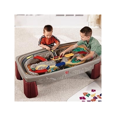 Step2® - Deluxe Canyon Road Train & Track Table