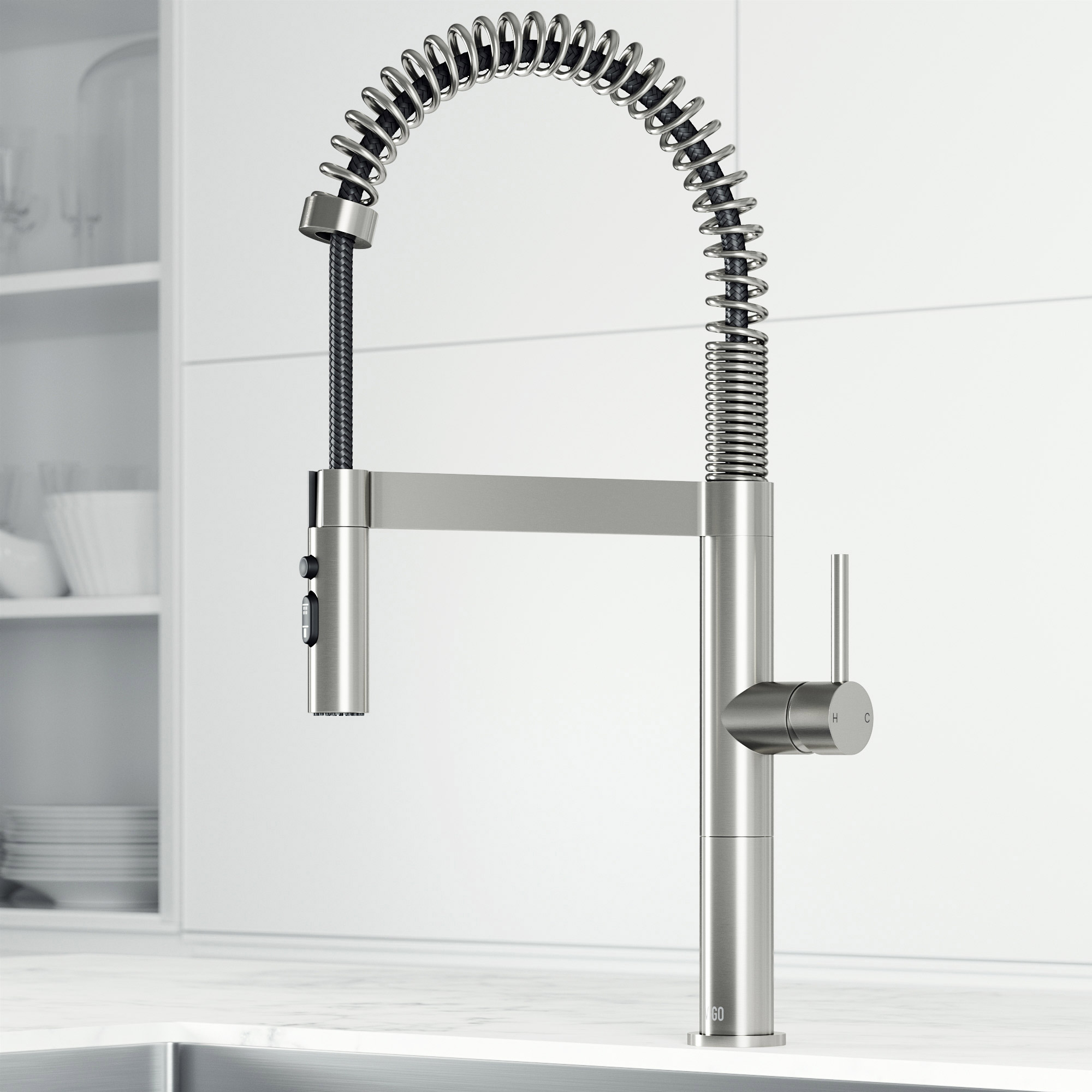VIGO Edison Pro 20 in. Single handle Pull-Down Kitchen Faucet