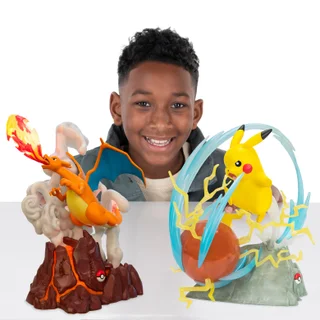 POKEMON FIGURINE 1/10 DELUXE COLLECTOR ASST PIKACHU OR CHARIZARD
