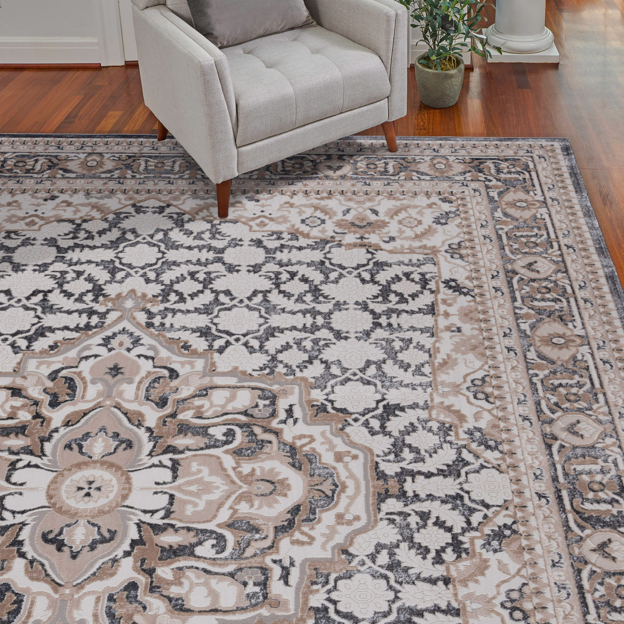 Enlarge Product Preview 2 Successfully Enriched by automation Job.