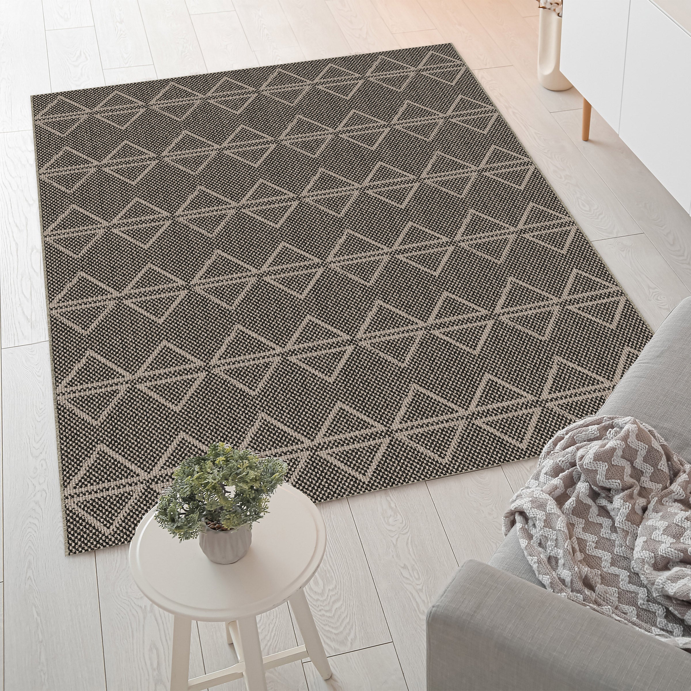 Lyon Rug by Baldosa, Dark Jute, 4' x 6' | Costco