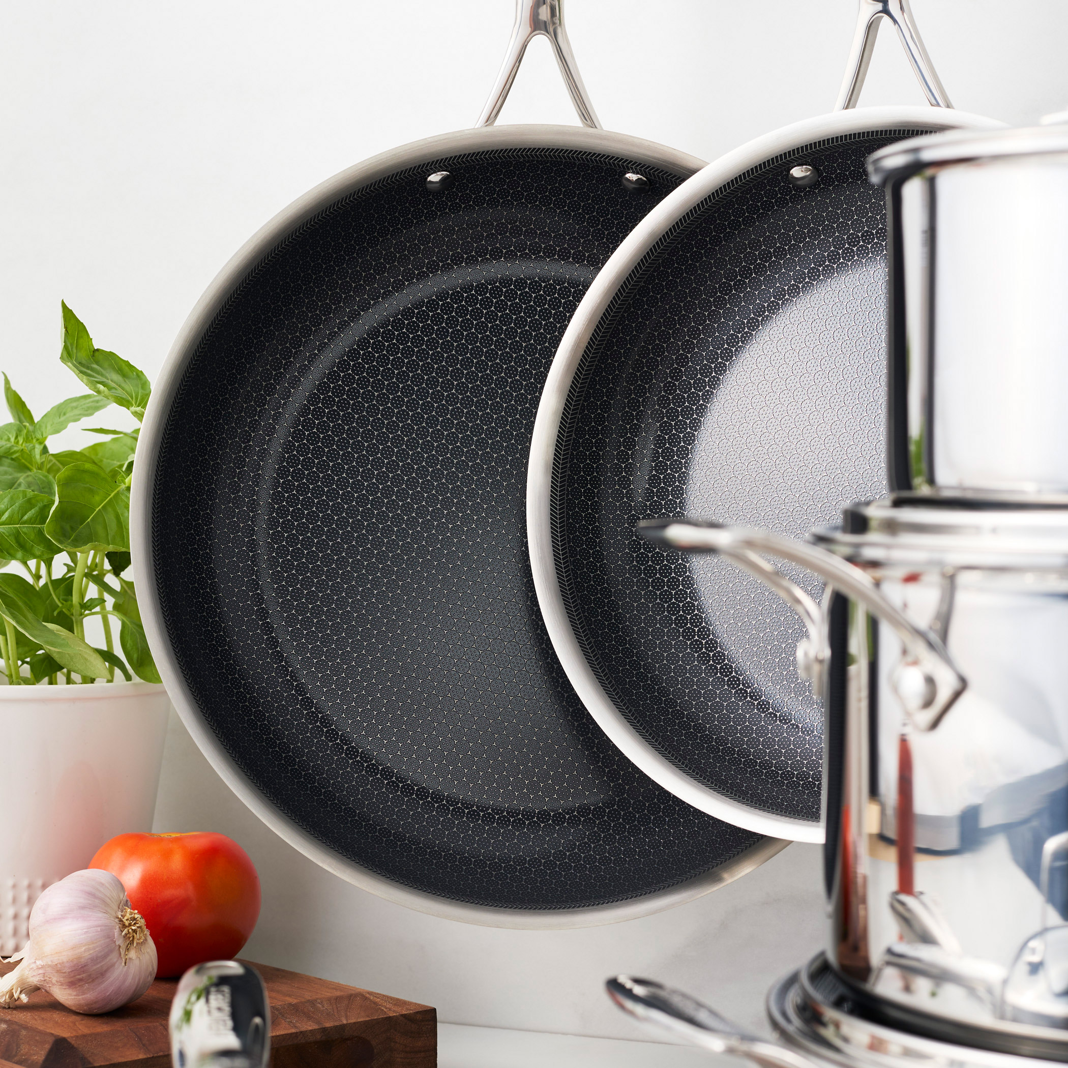 Henckels Paradigm Ceramic 11-piece Cookware Set | Costco