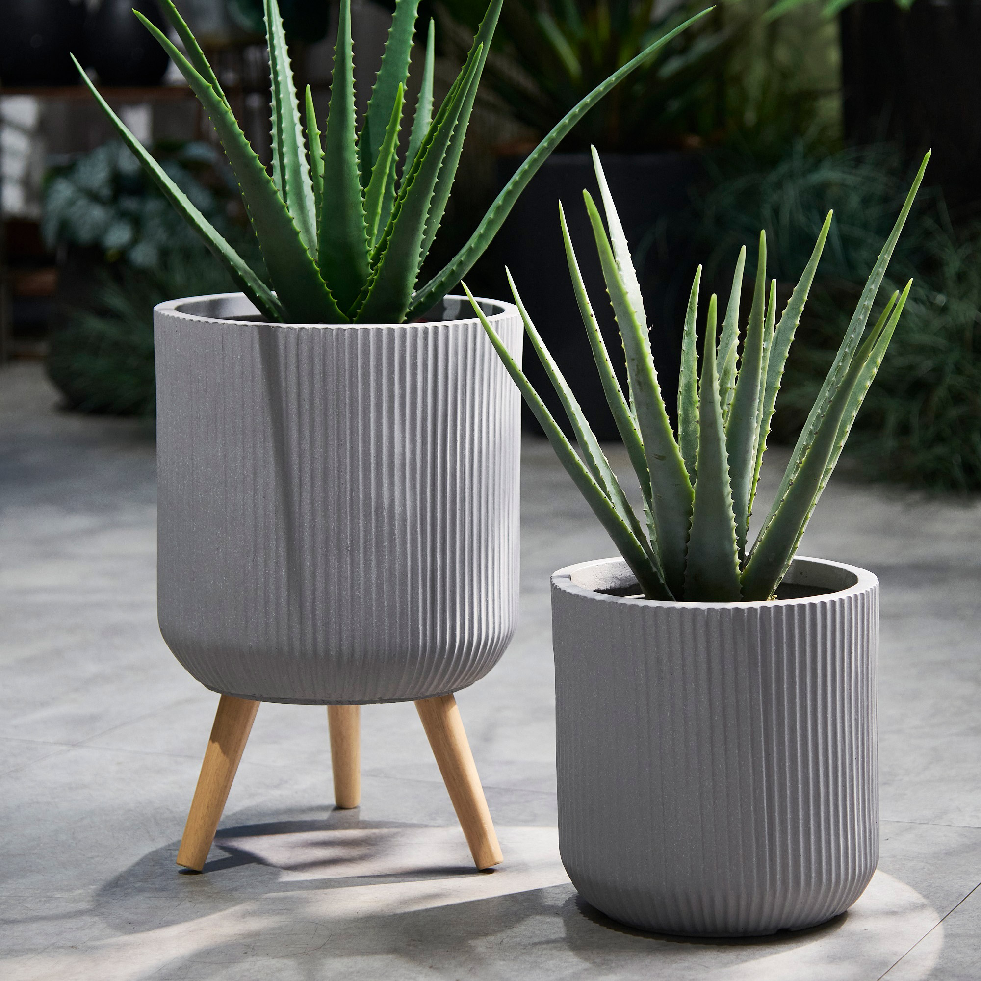 Fluted Lightweight Concrete Outdoor Planters 9+12 Inch, Set of 2