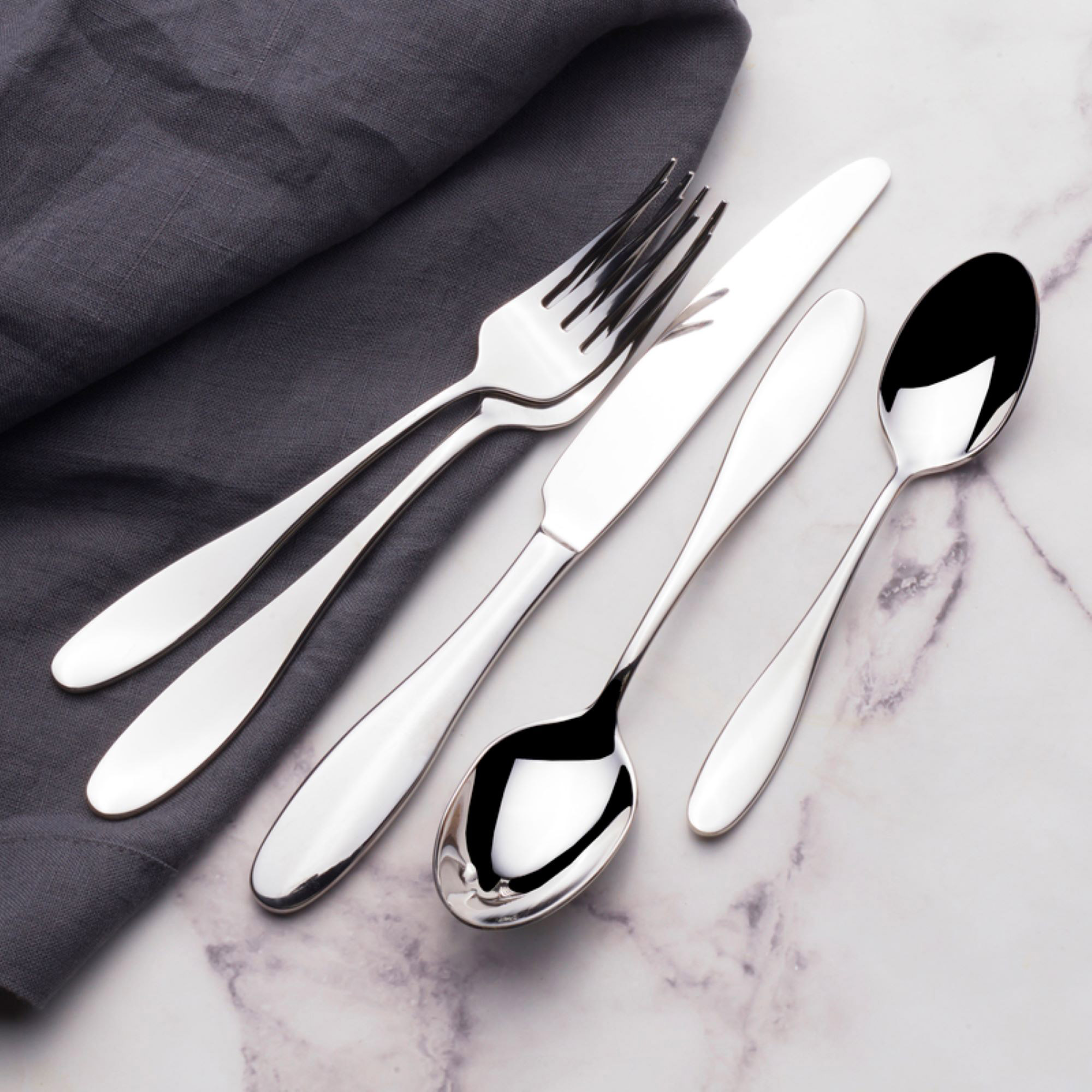 Mikasa Hamilton 120-piece Caterers Set | Costco
