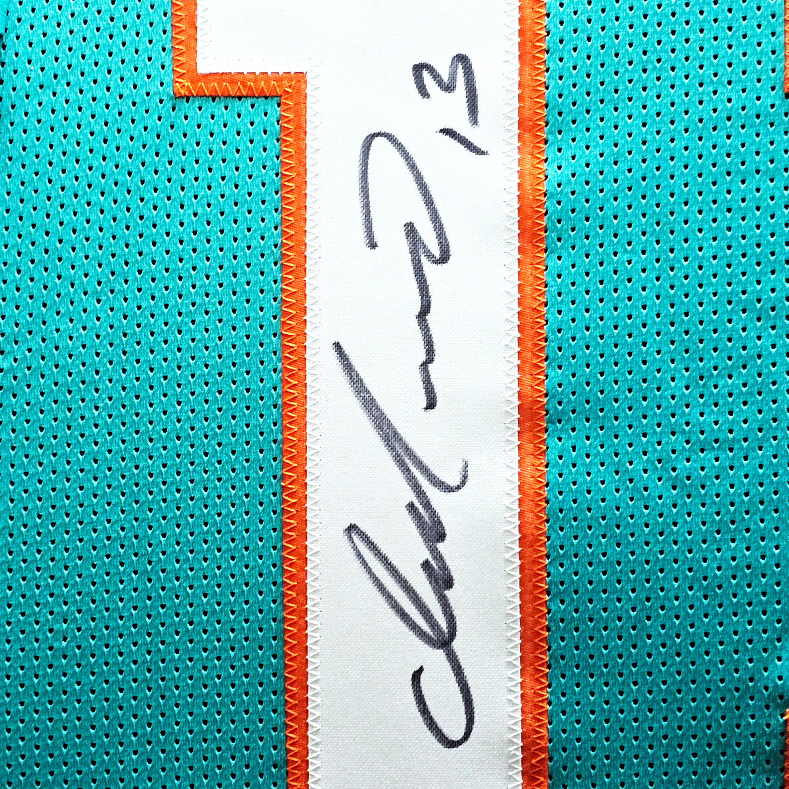 Enlarge Product Preview 2 Successfully Enriched by automation Job.