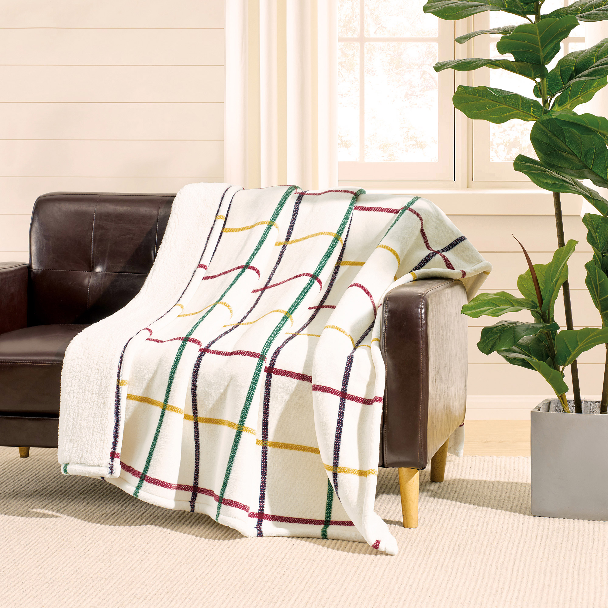 Tommy Hilfiger Luxe Plush Sherpa Throw