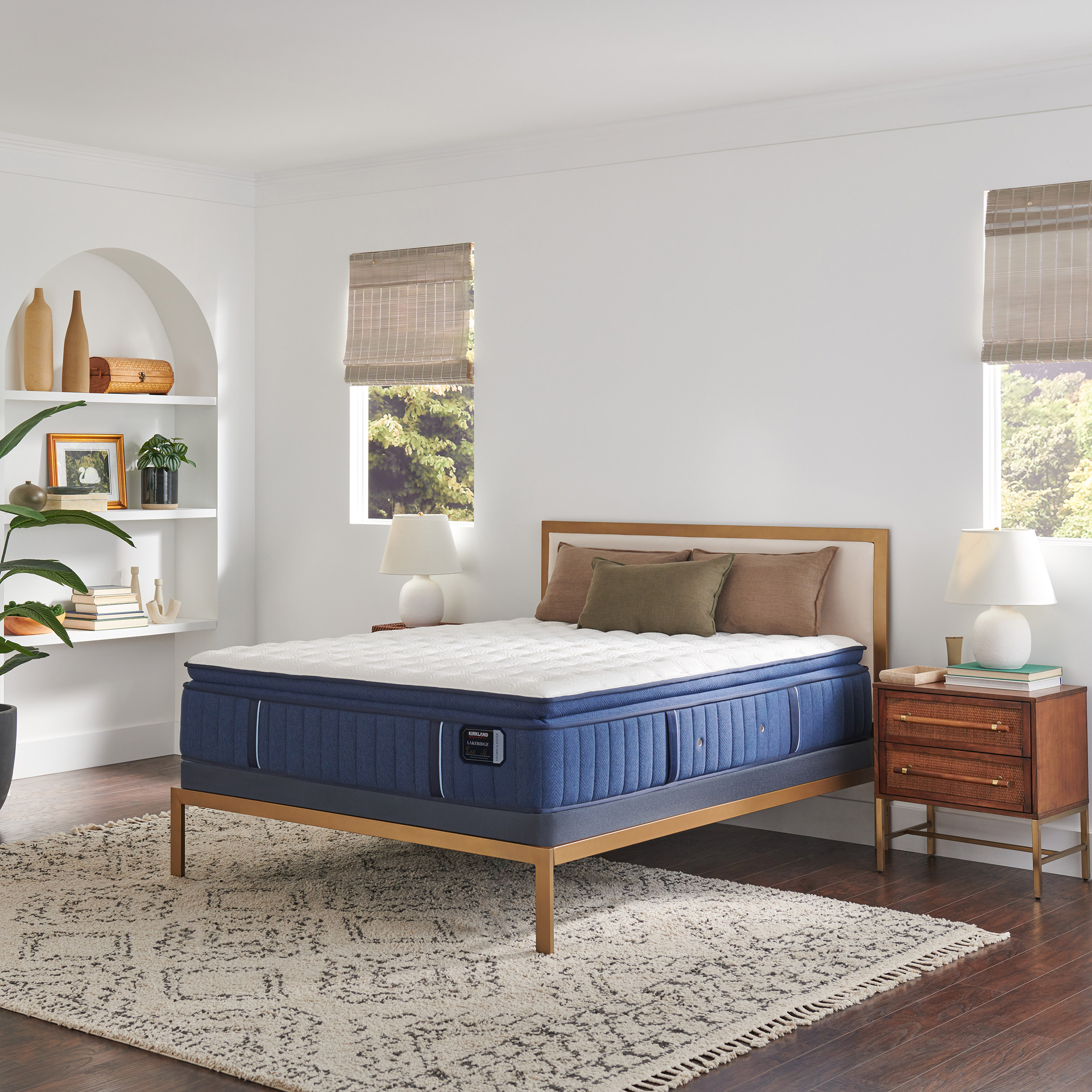 Kirkland Signature by Stearns & Foster Lakeridge Luxury Medium-Firm Pillowtop Mattress