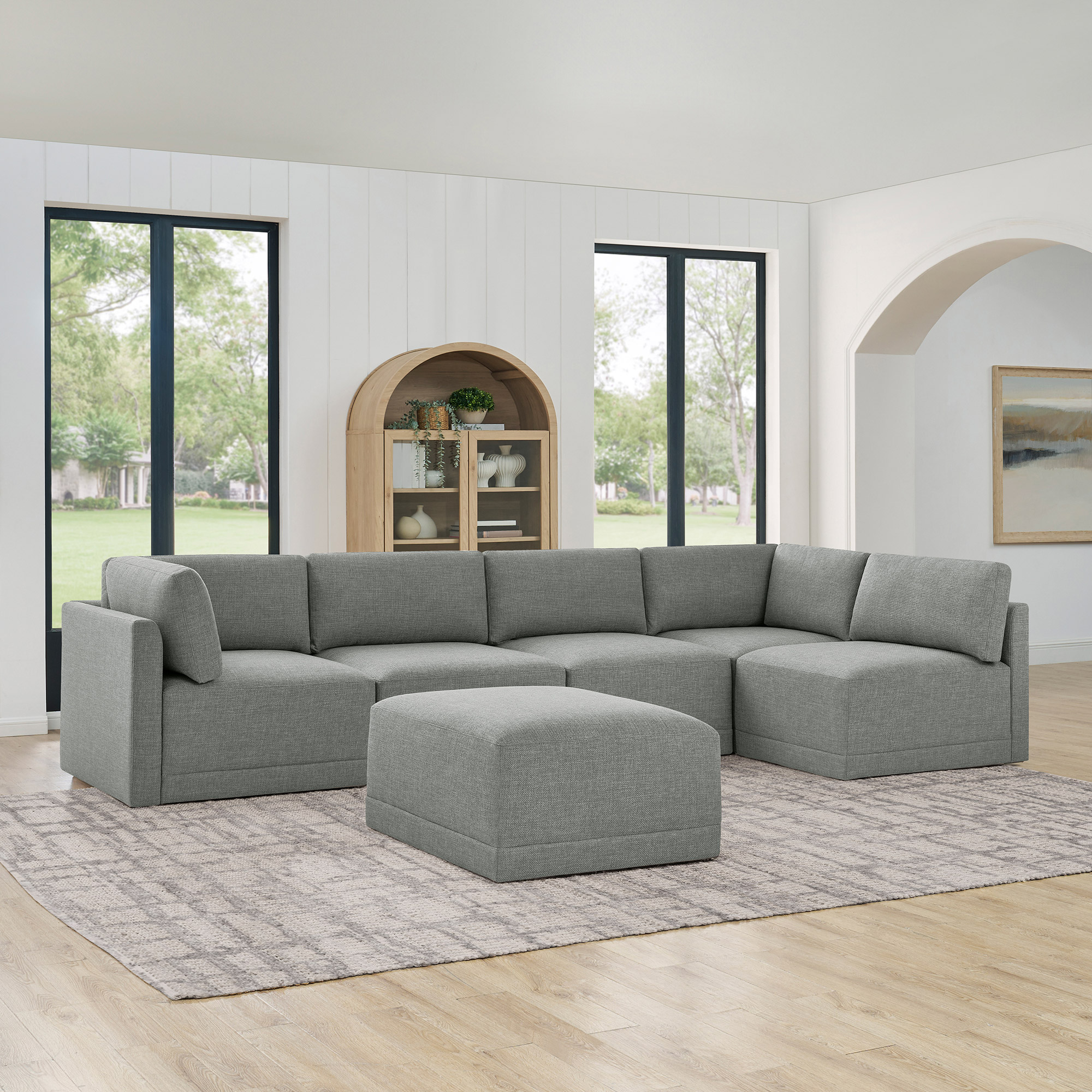 Thomasville Fallon 6-piece Modular Fabric Sectional with Ottoman