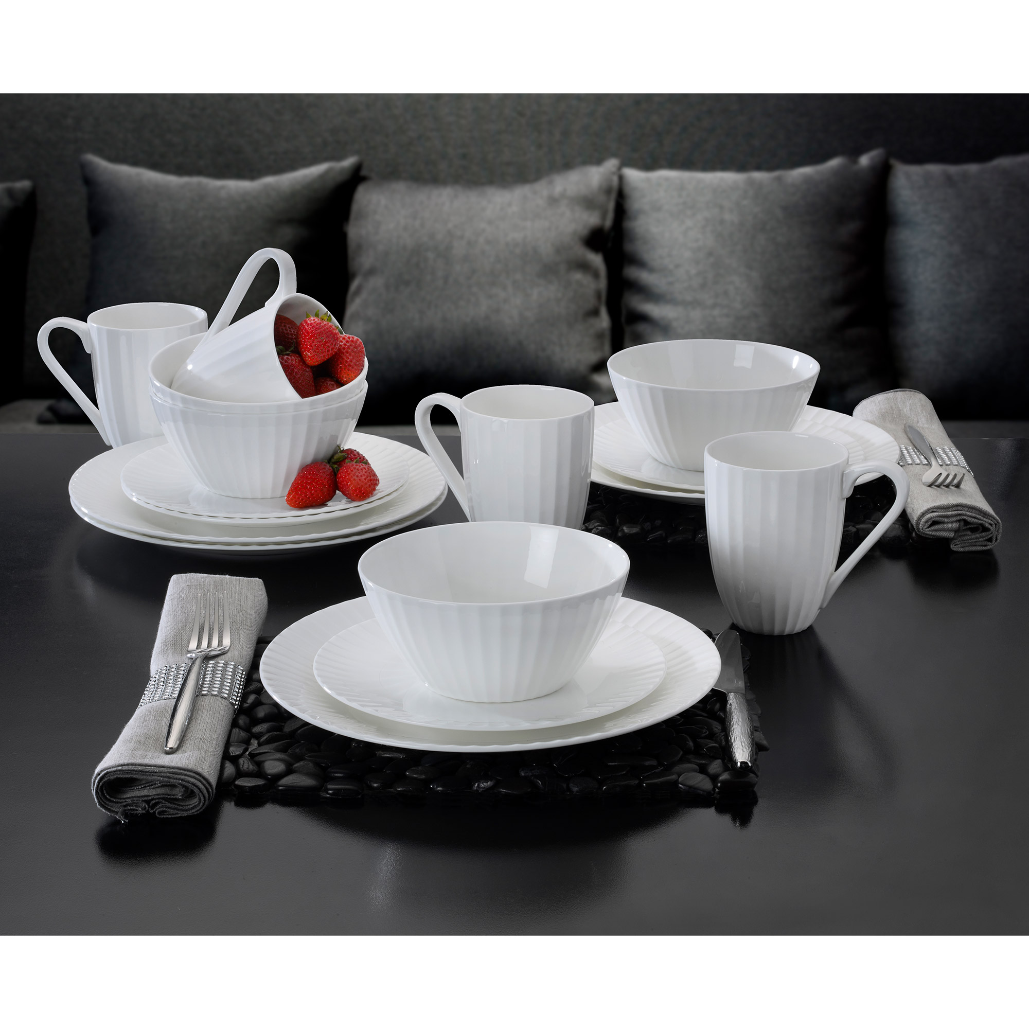 Mikasa Carmel 16-piece Bone China Dinnerware Set | Costco