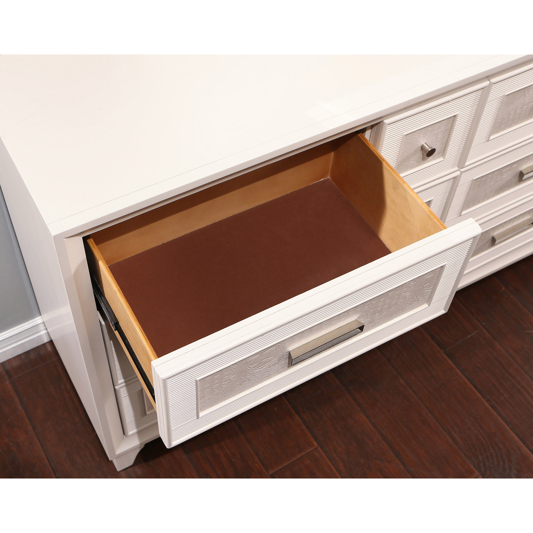 Florence 6-piece Queen Bedroom Set | Costco