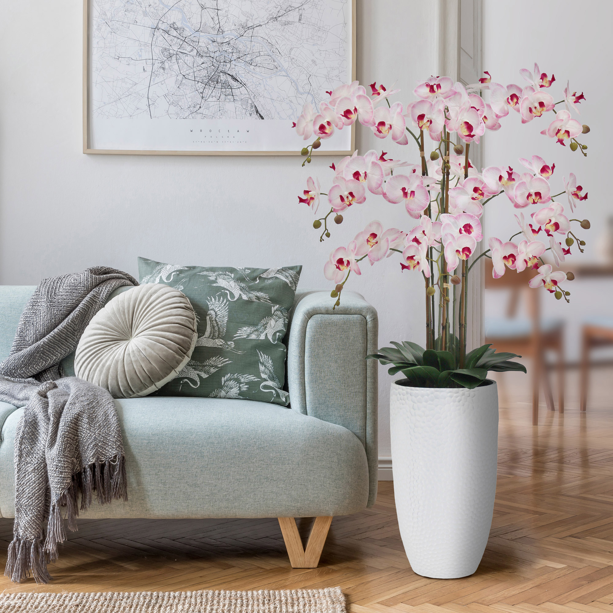 Enlarge Product Preview 3 Successfully Enriched by automation Job.