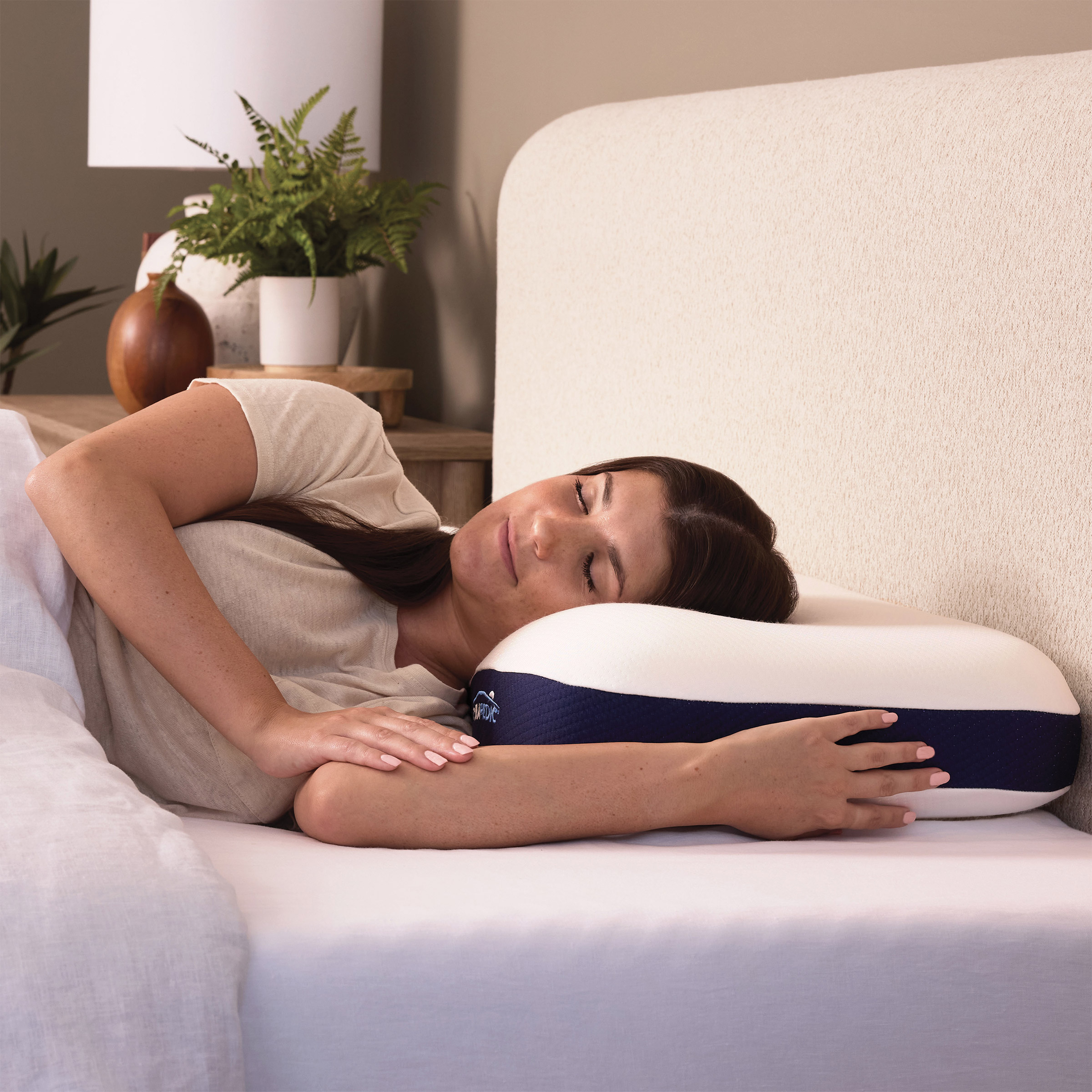 Therapedic TheraLuxe EZ•Rise Universal Cool Gel Memory Foam Bed