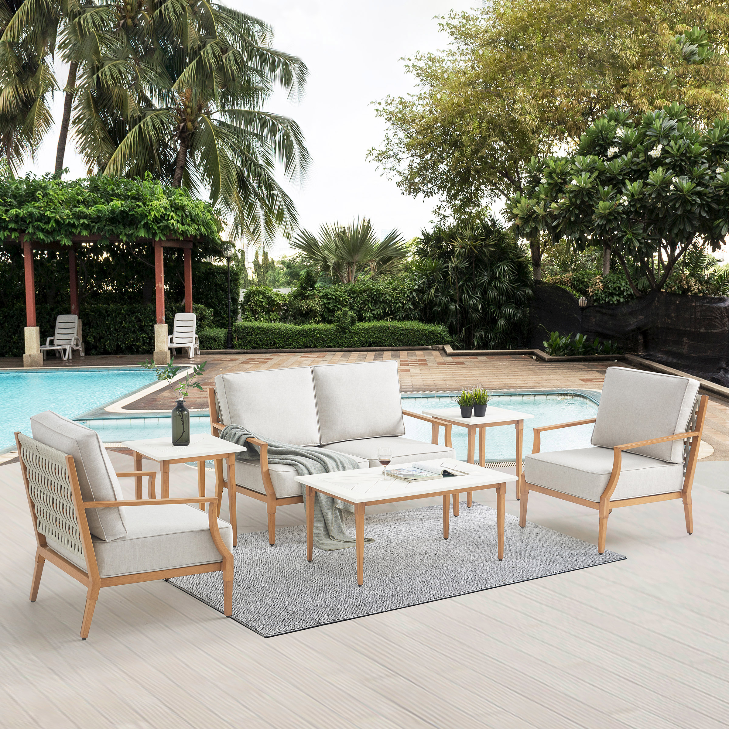 Thomasville 6-piece Outdoor Patio Deep Seating Set