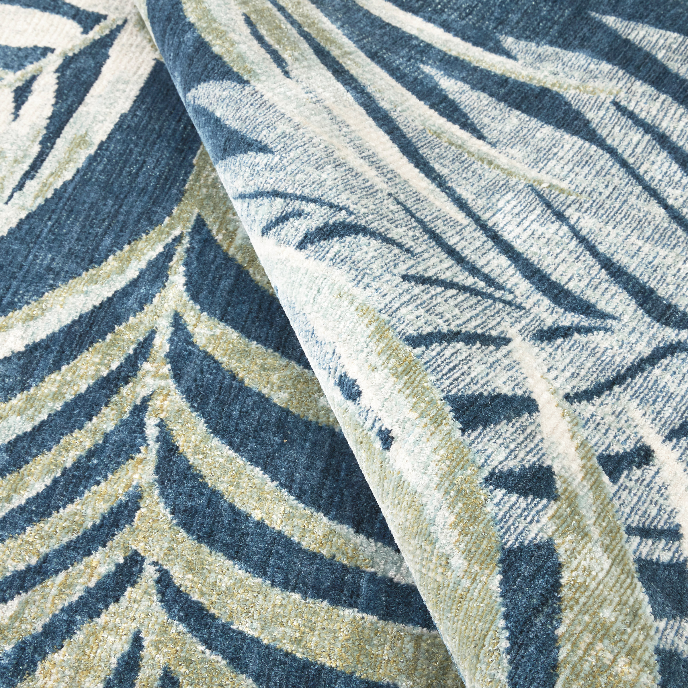 Enlarge Product Preview 2