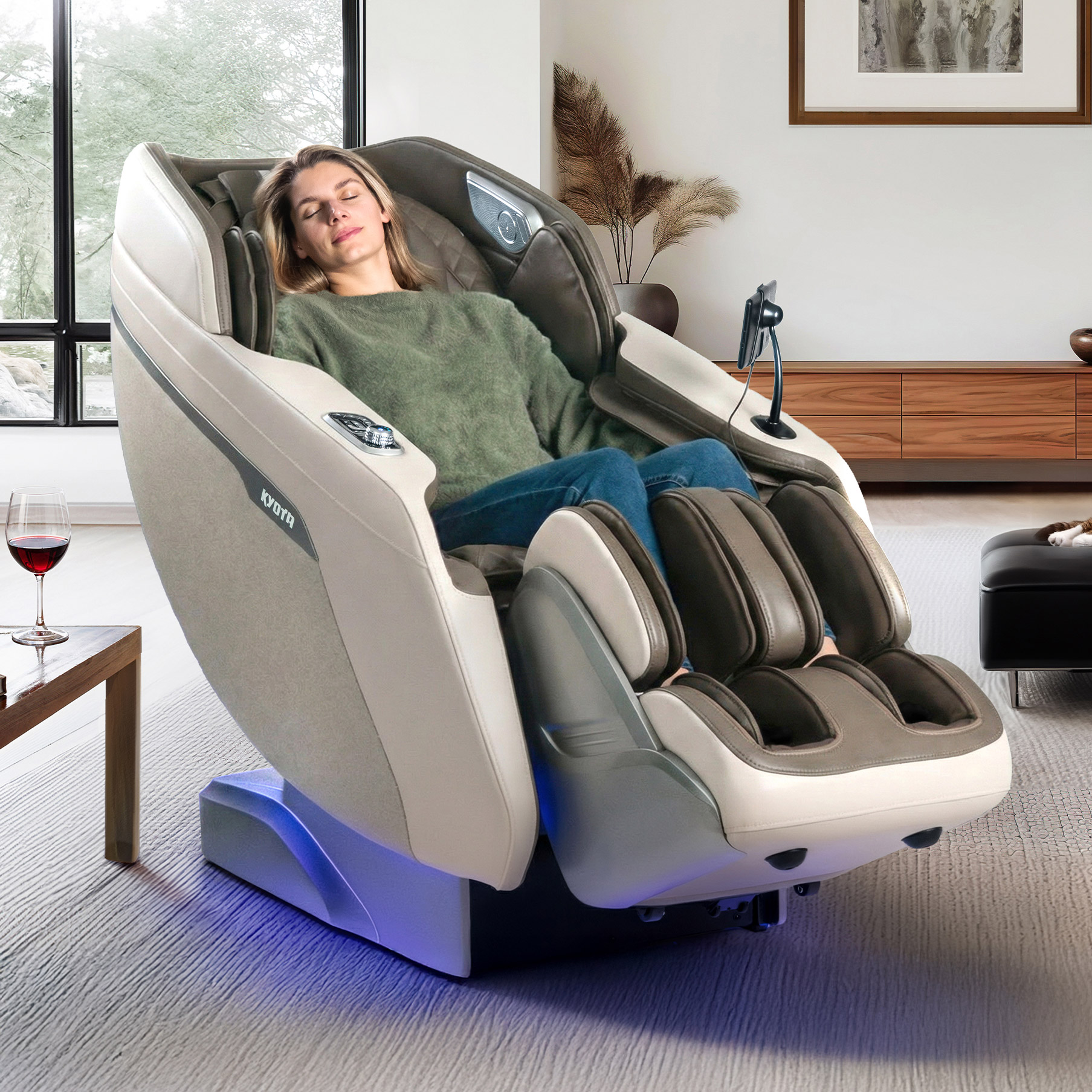 Kyota Kiyomi M698 Zero Gravity 4D Massage Chair with Tablet | Costco
