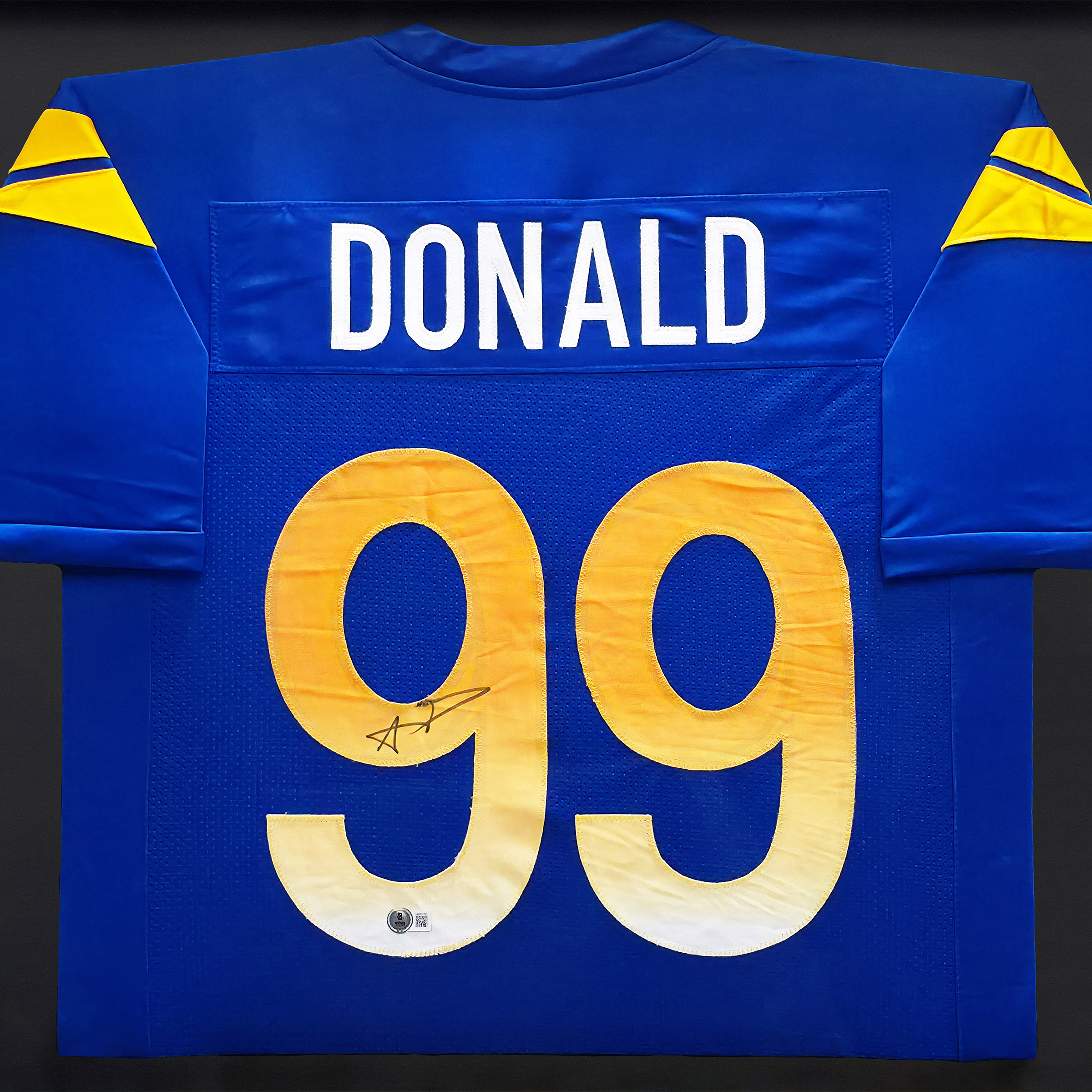 Enlarge Product Preview 2 Successfully Enriched by automation Job.