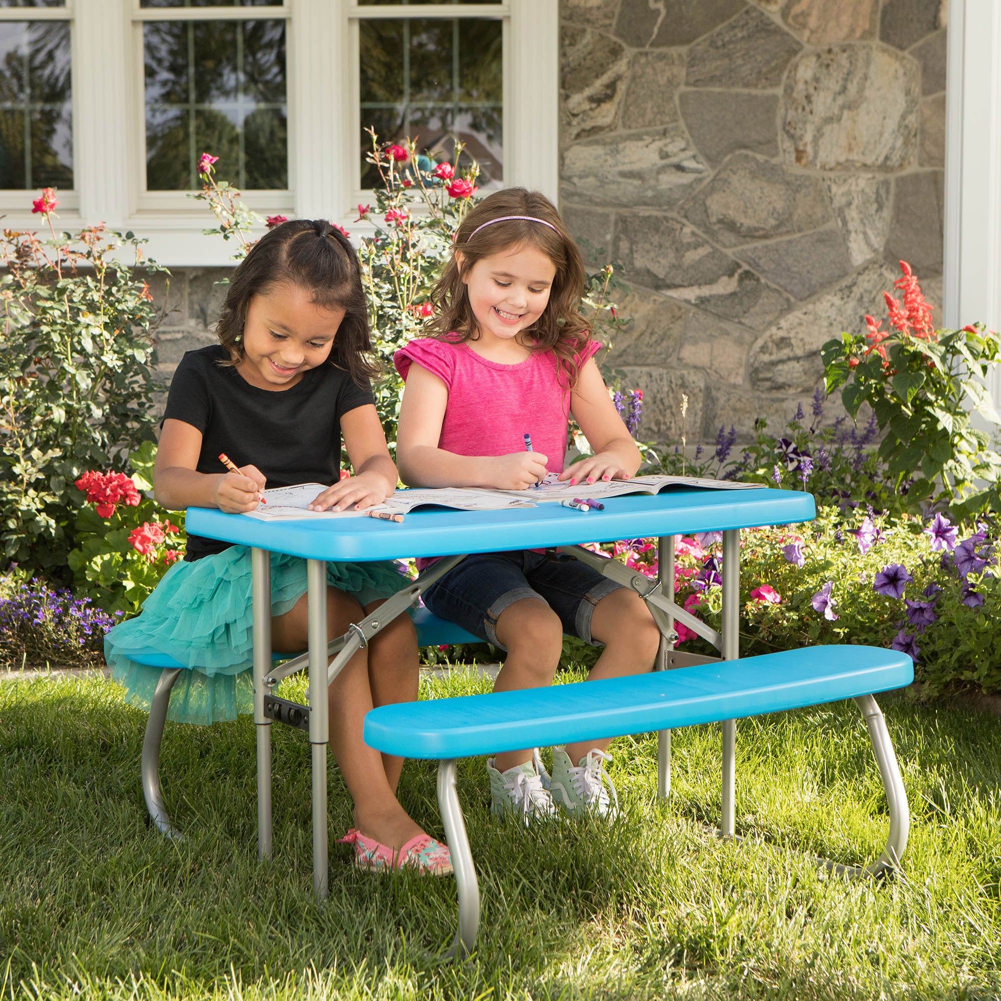 コストコ　キッズ　ピクニックテーブル Lifetime Children's Picnic Table | Costco