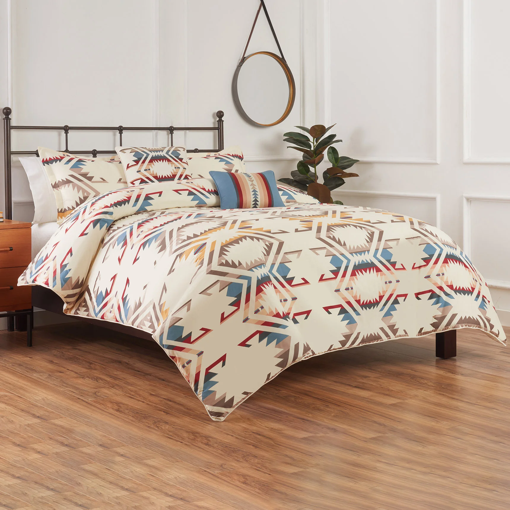 Pendleton 5-piece Comforter Set, White Sands | Costco