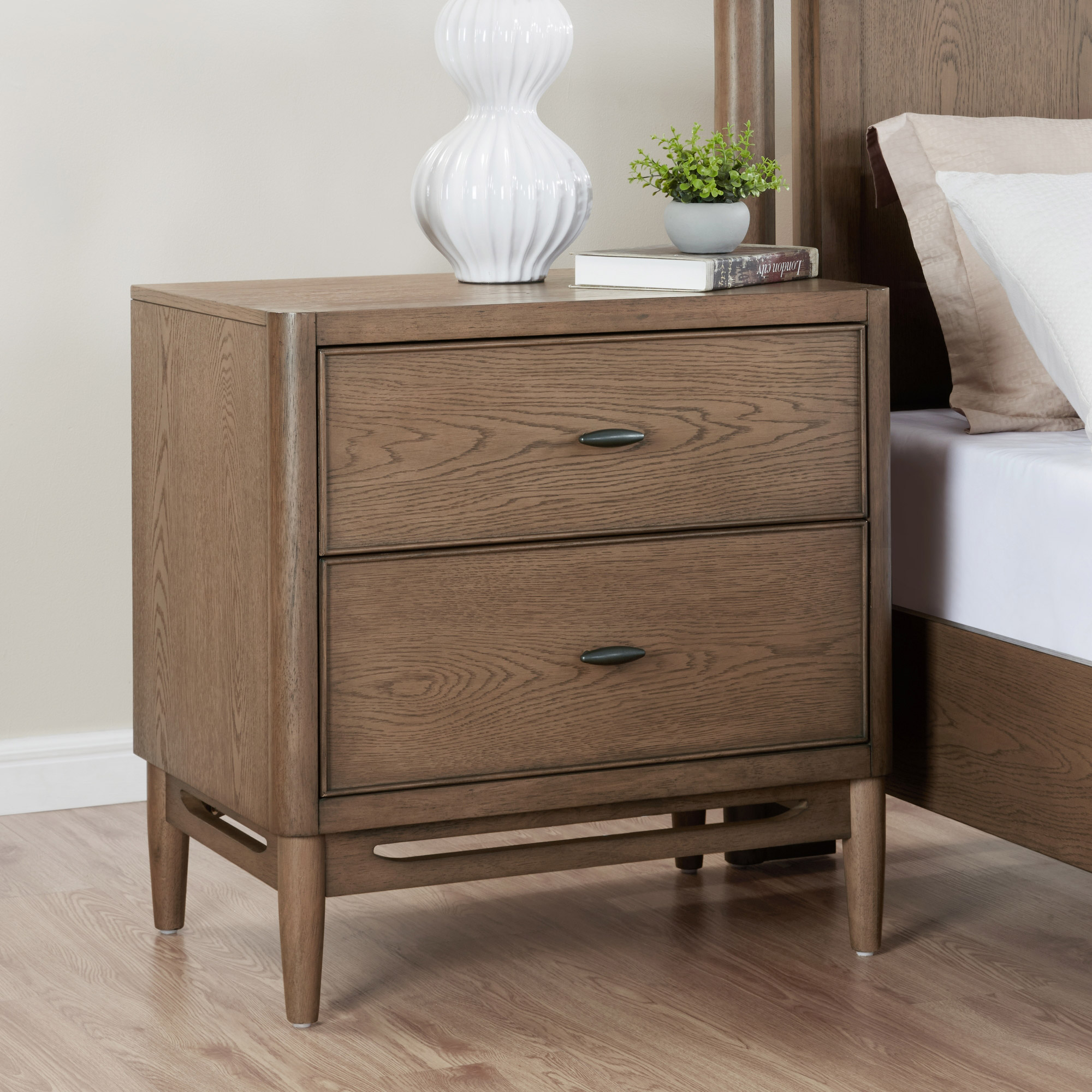 Flexsteel Vienna 2-drawer Nightstand