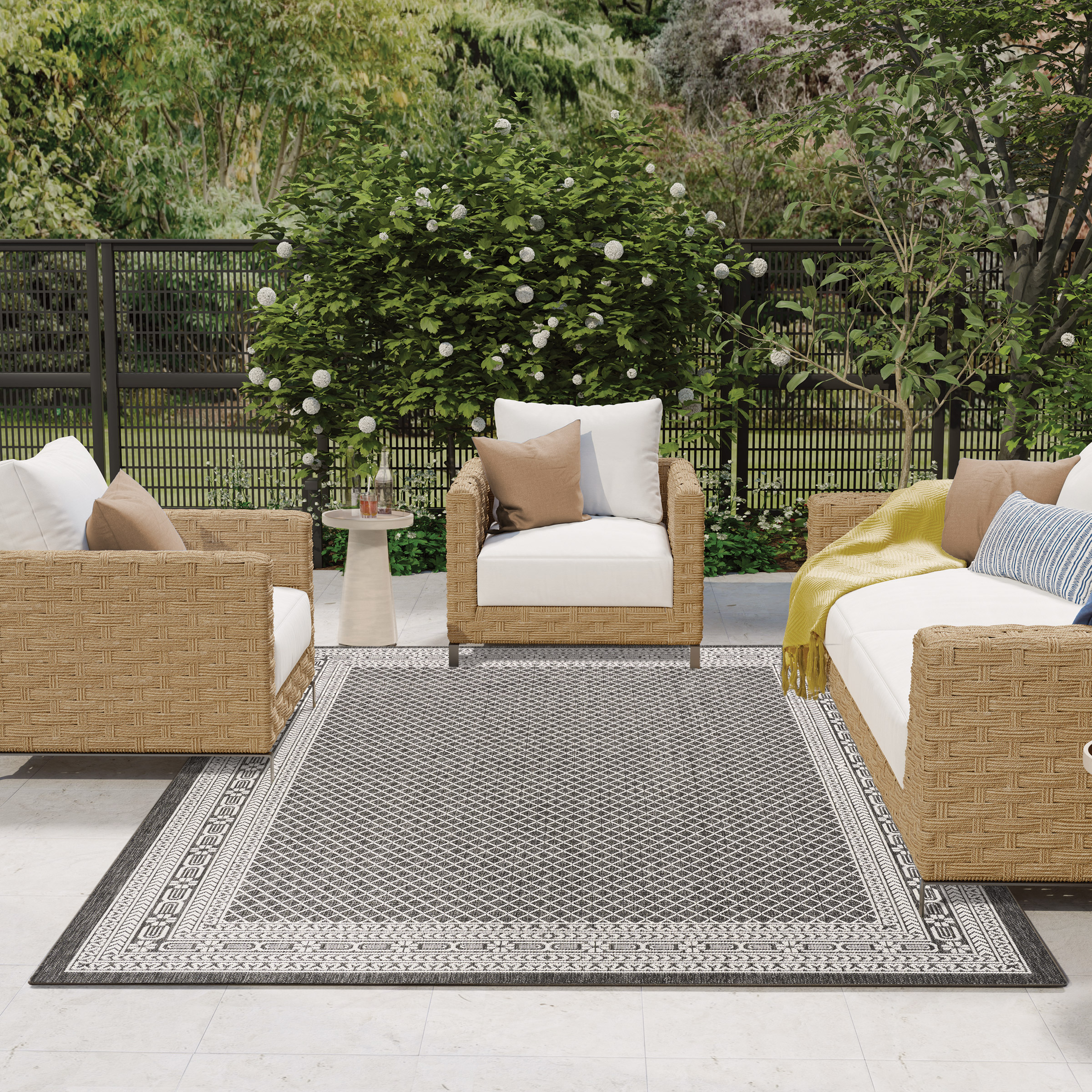 Nourison Garden Spring Indoor/Outdoor Rug Collection  Meadow Black