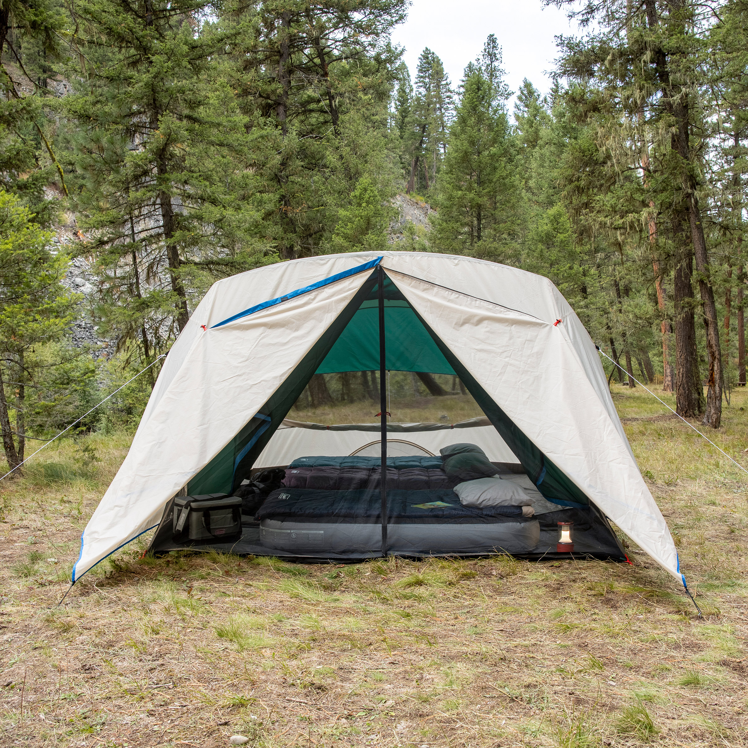 Coleman 6-Person Cabin Camping Tent with Enclosed Weatherproof