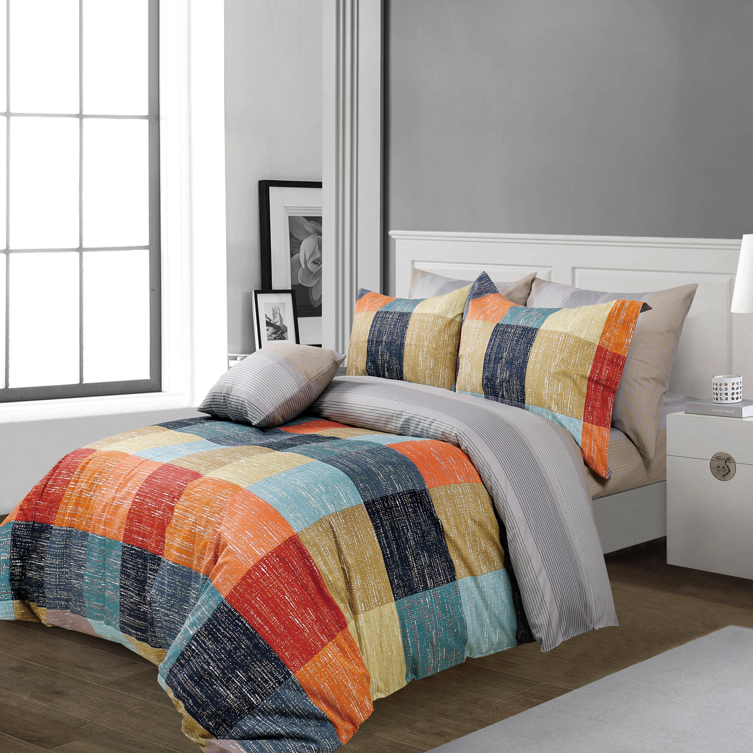 Meridian 4-piece Duvet Cover Set