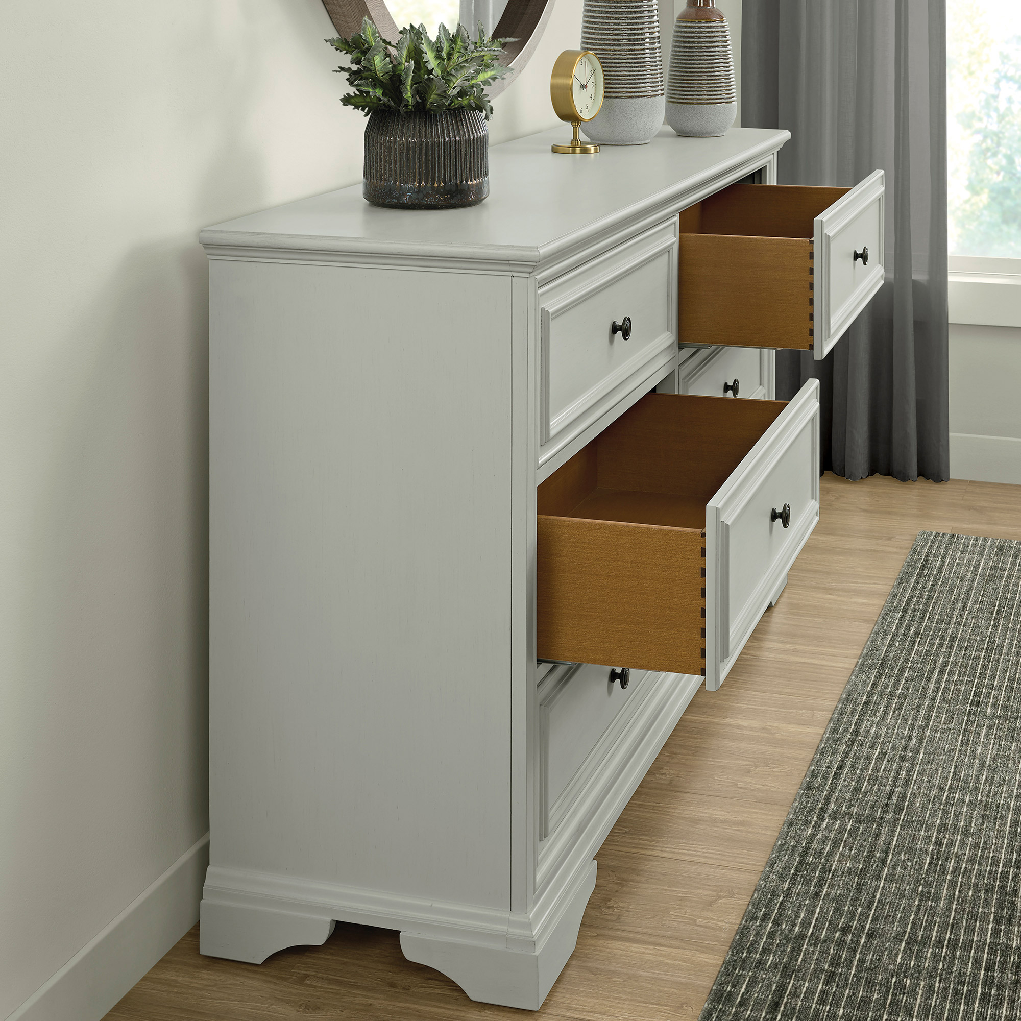 Anistyn 6-Drawer Dresser | Costco