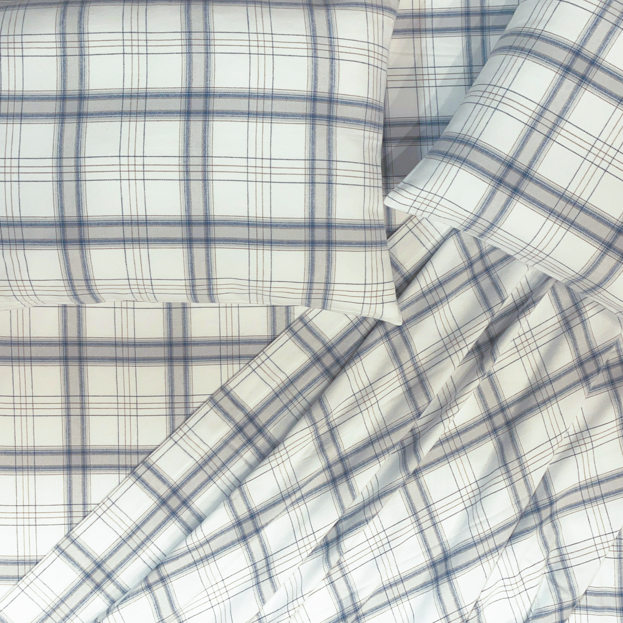 Enlarge Product Preview 2 Successfully Enriched by automation Job.