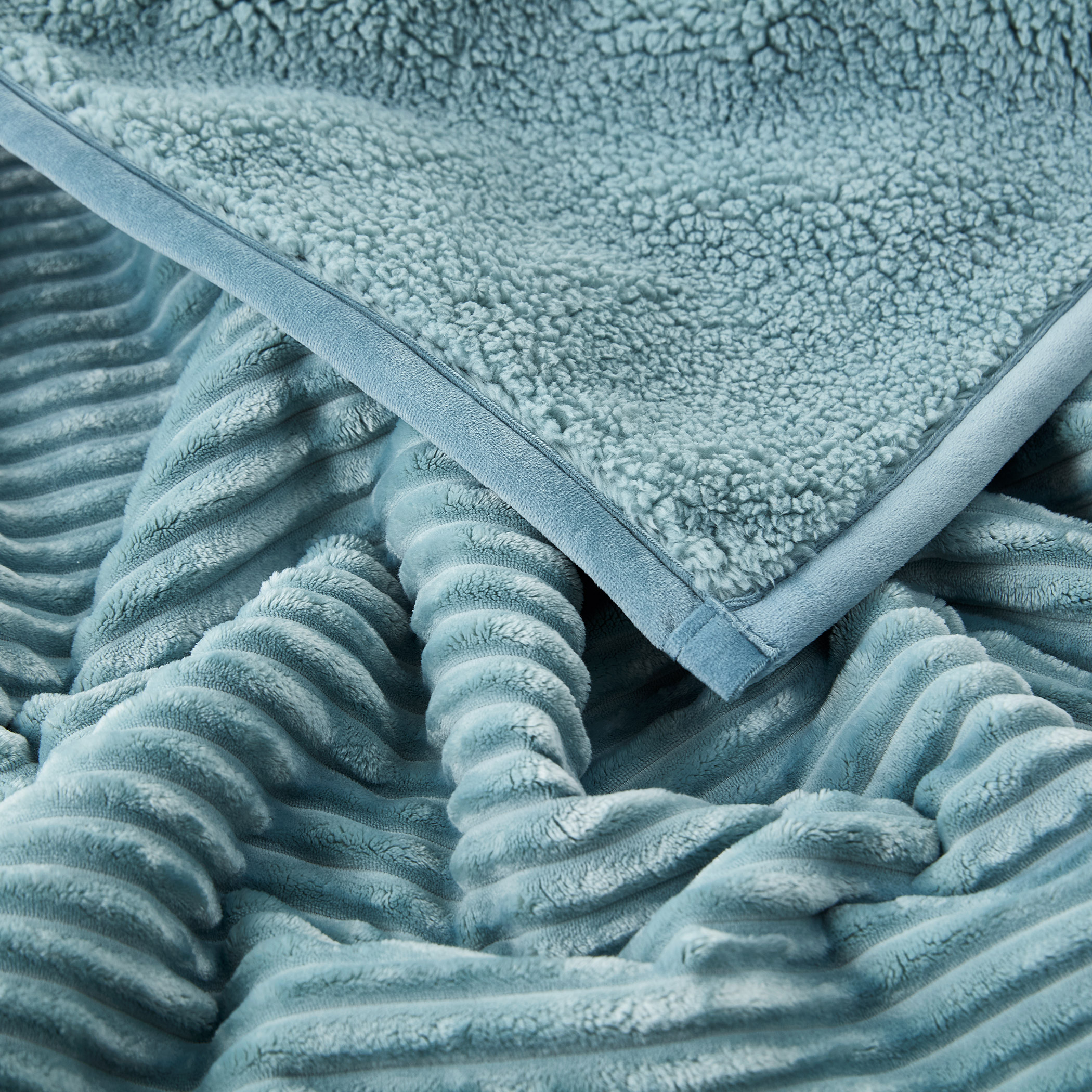 Enlarge Product Preview 2 Successfully Enriched by automation Job.