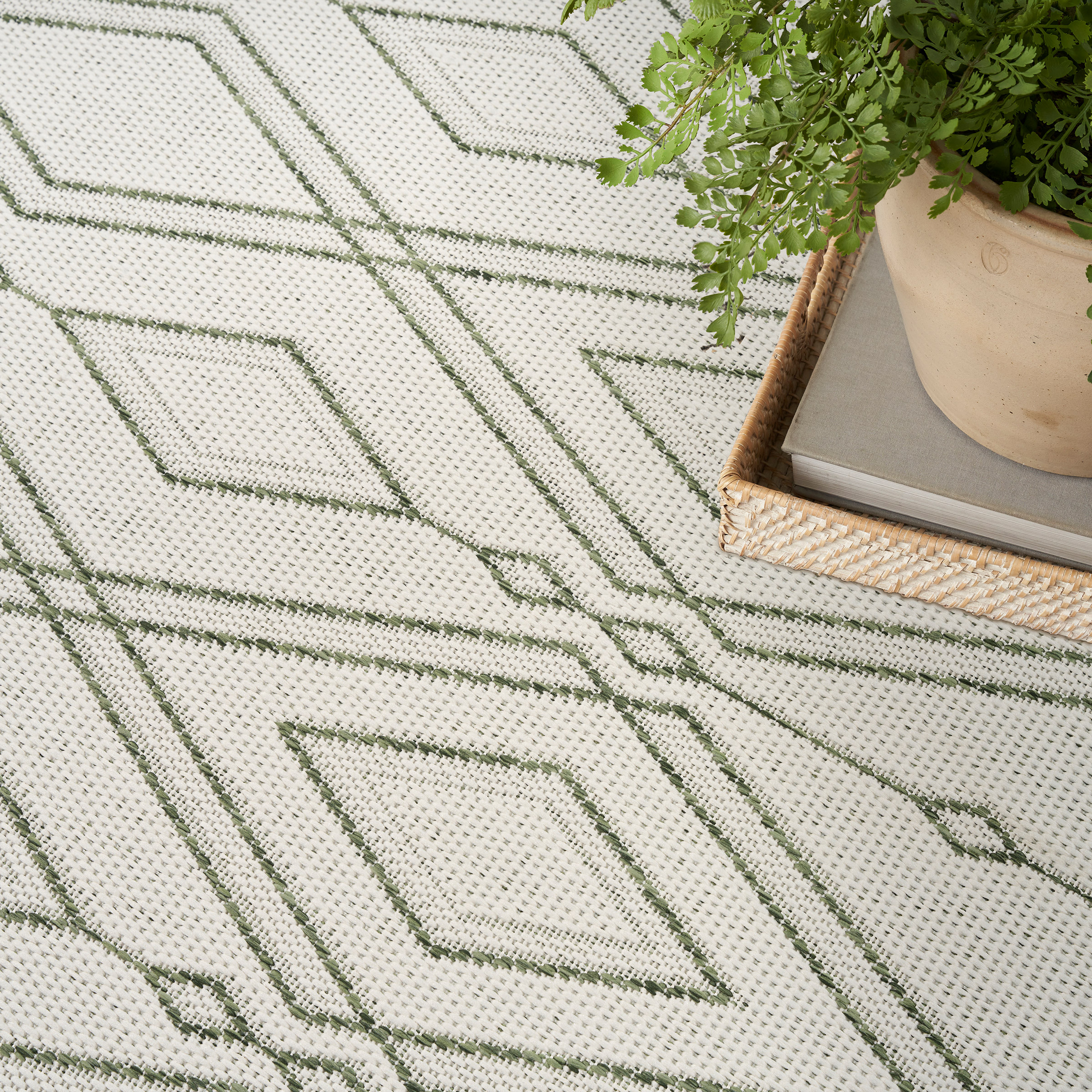 Nourison Garden Spring Indoor/Outdoor Rug, Frostline, 9' x 12