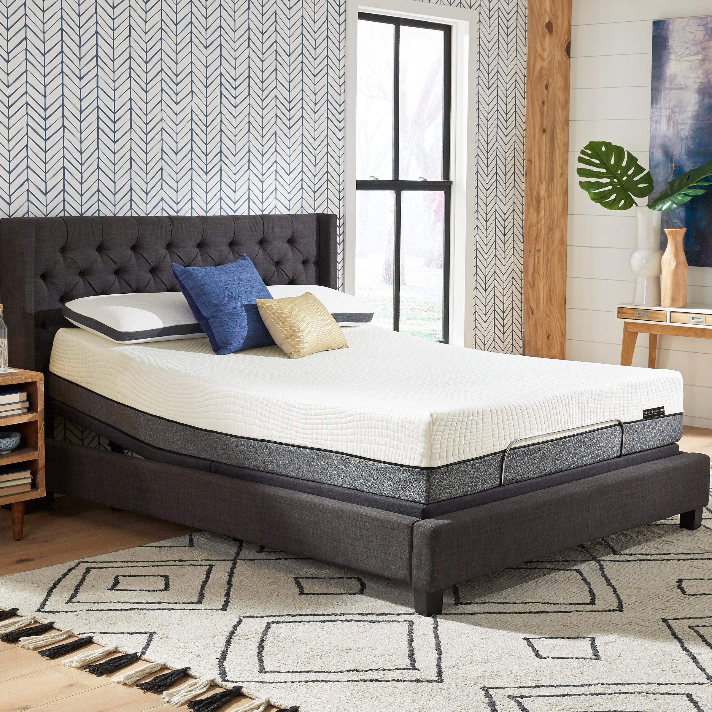 Sleep Science 13" Bamboo Cool Mattress with Q Plus Adjustable Base