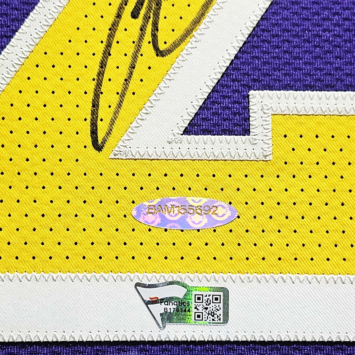 Enlarge Product Preview 3