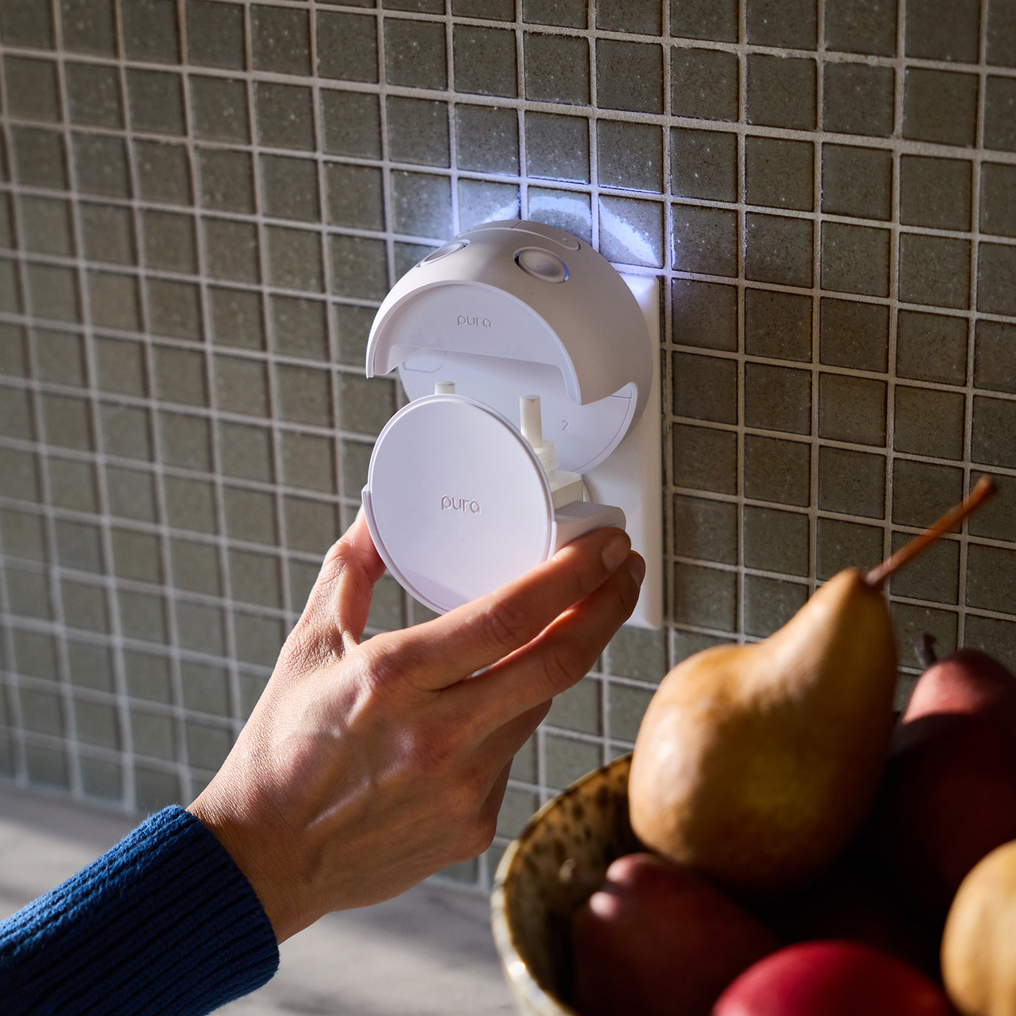Pura Smart Fragrance Diffuser Home Bundle | Costco