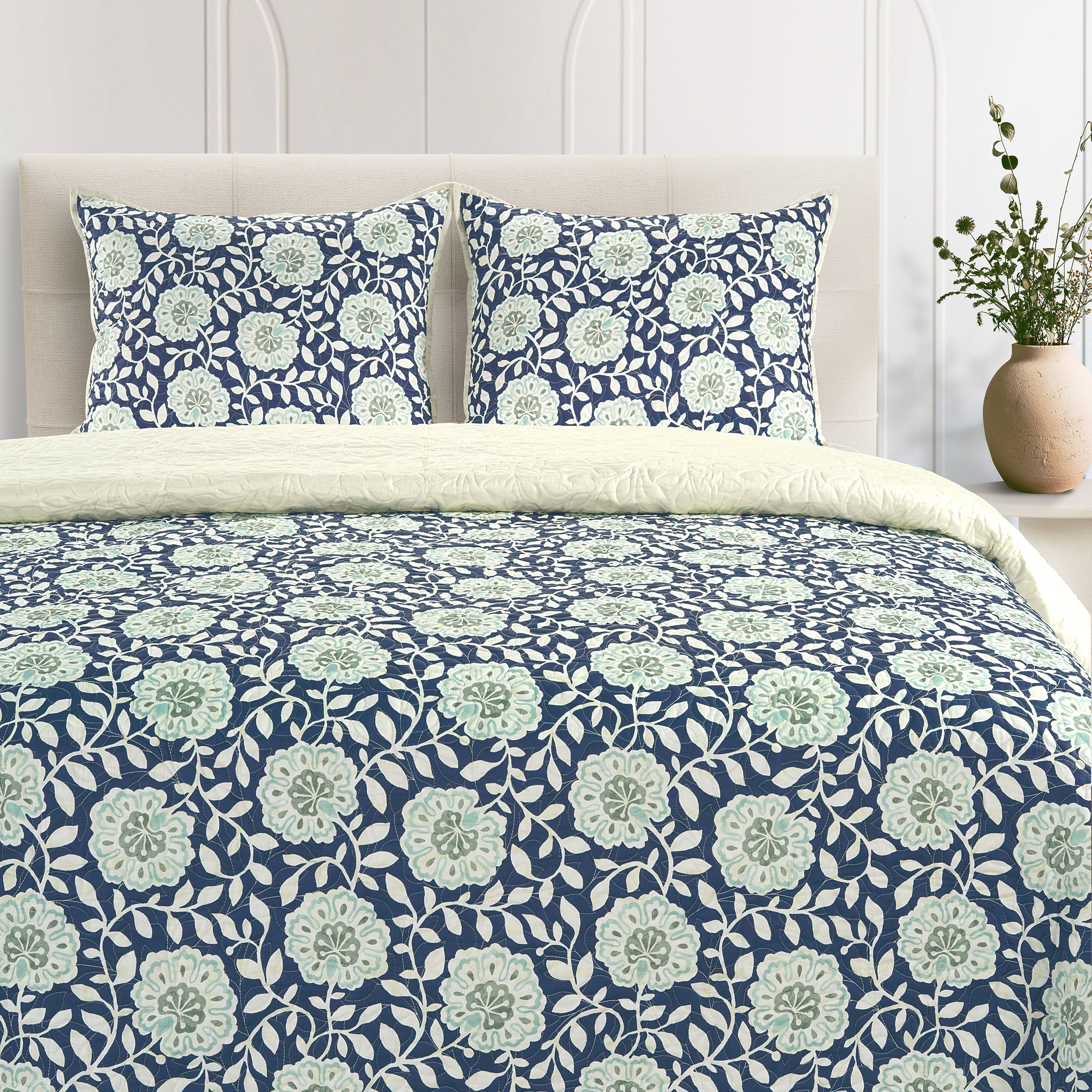 The Linen Closet Glenbrook 3-piece Quilt Set | Costco