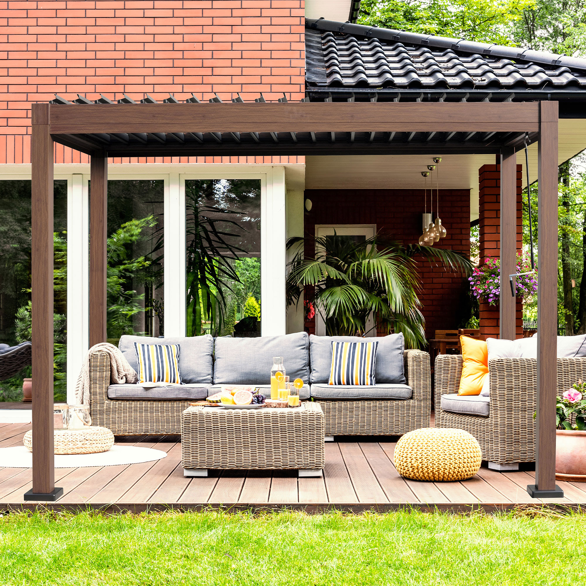 Kaslo Aluminum Pergola with Wood Finish