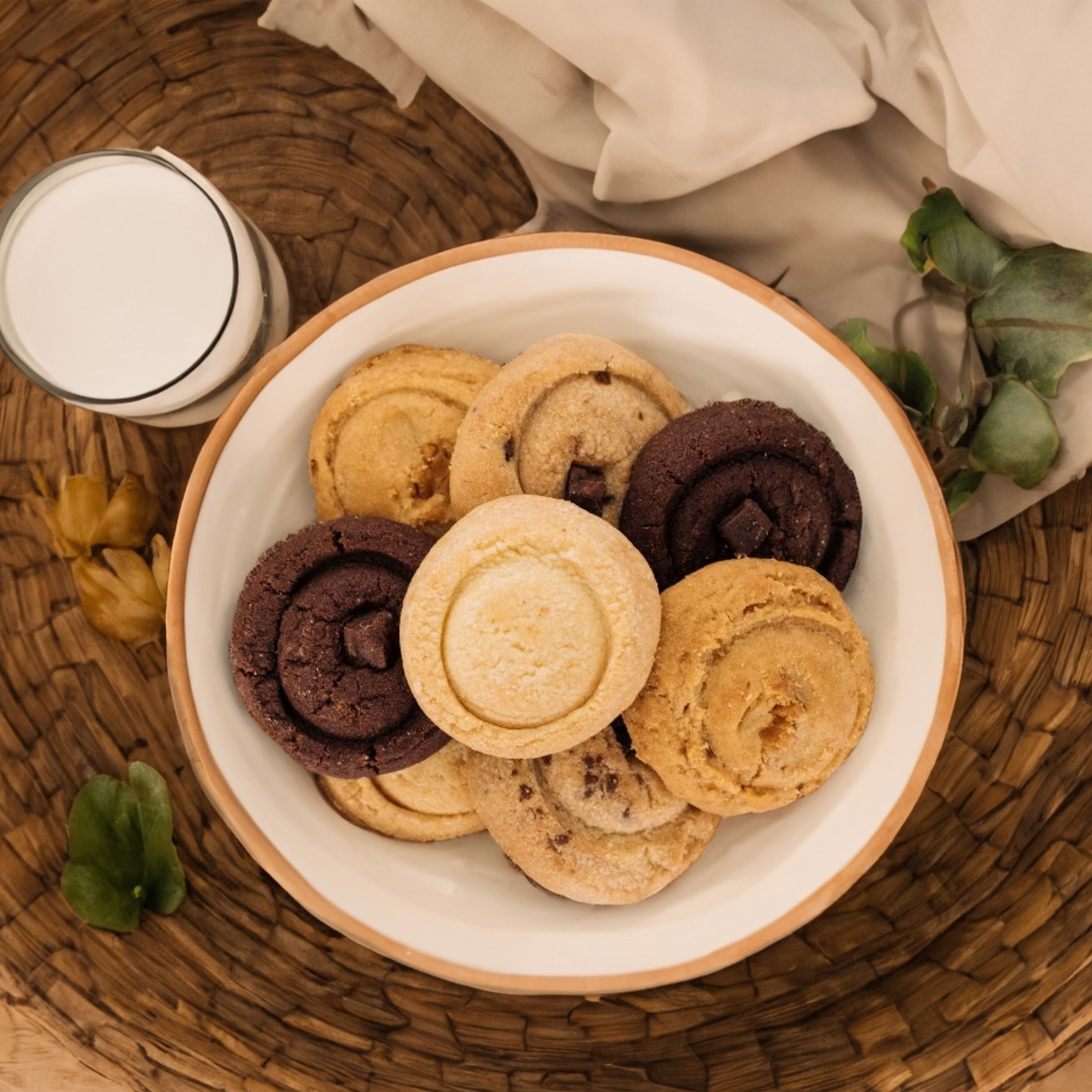Mary Macleod's Assortment of Shortbread Cookies, 8 × 120 g | Costco