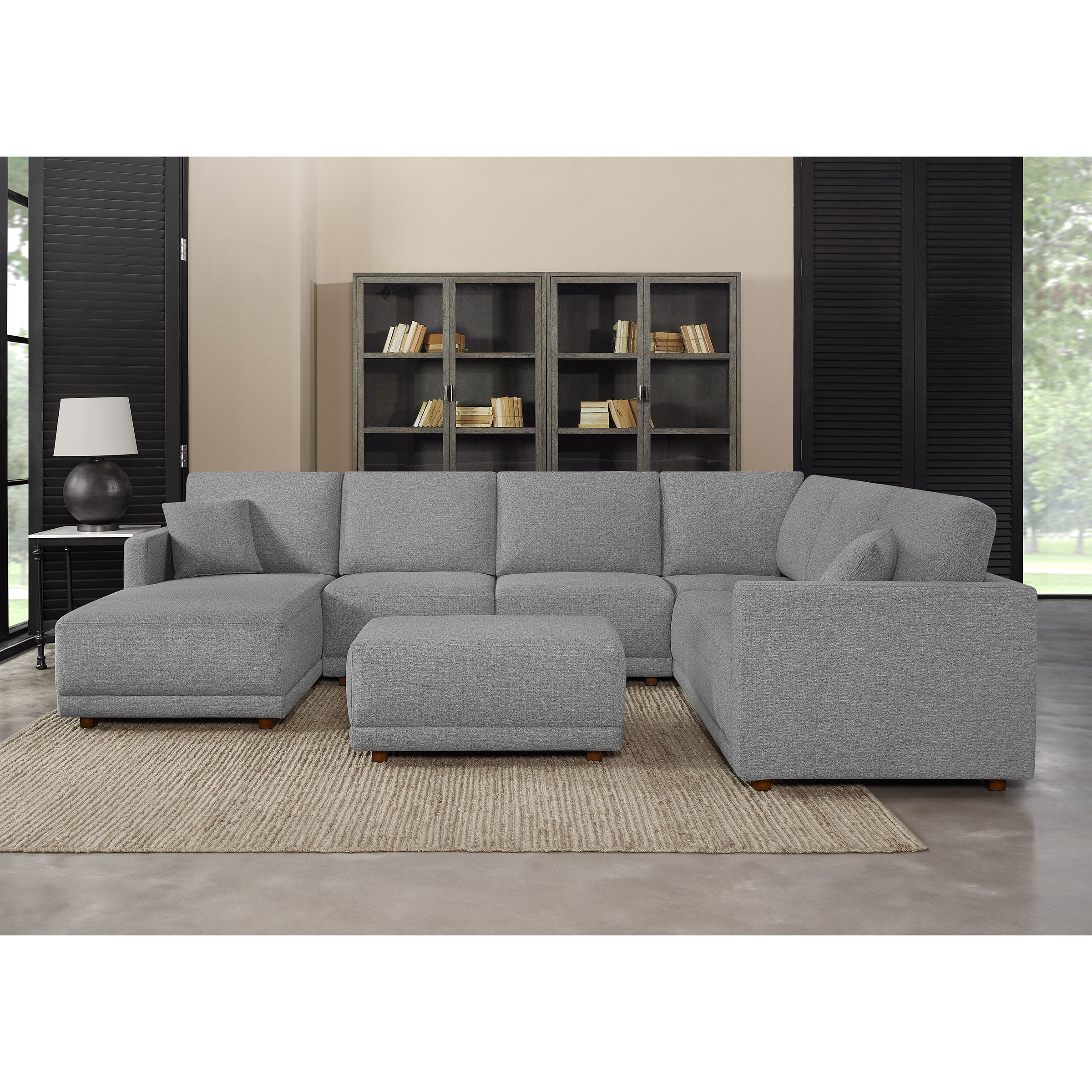 Thomasville Cayson 4-piece Fabric Sectional with Chaise and