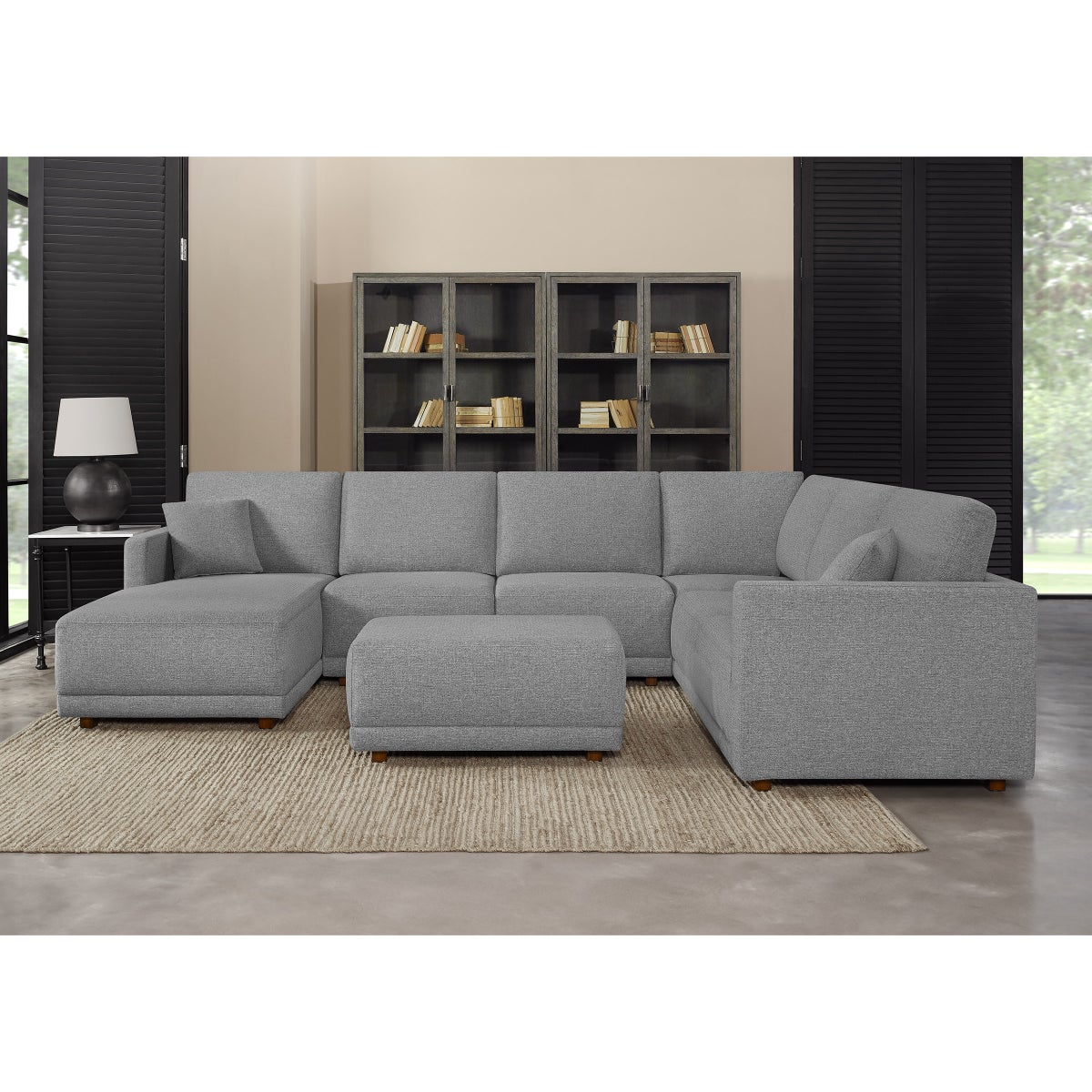 Thomasville Cayson 4-piece Fabric Sectional with Chaise and Thomasville Cayson 4-piece Fabric Sectional with Chaise and