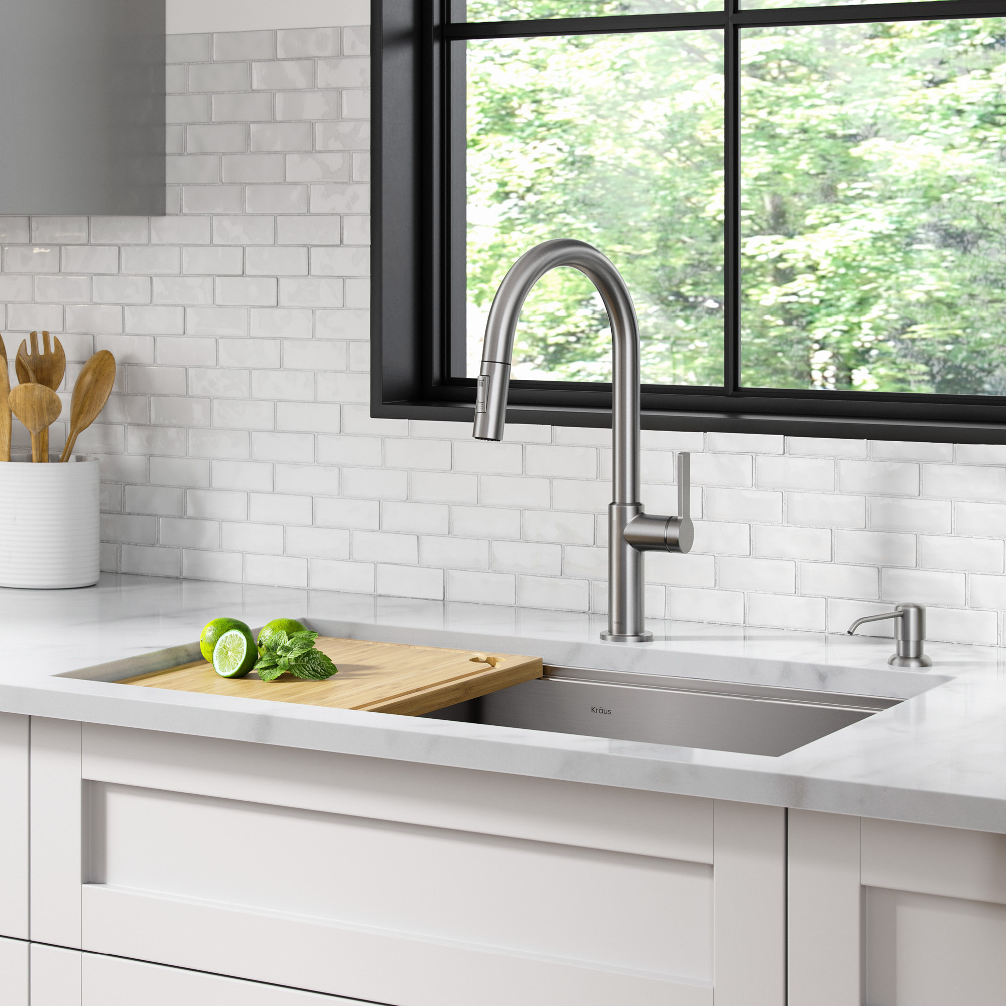 KRAUS Pull-down Kitchen Faucet with Matching Soap Dispenser