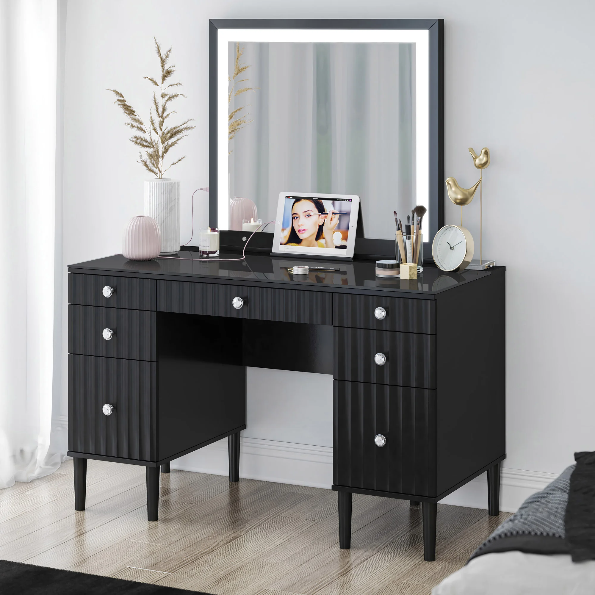 Tresanti Marilyn Vanity with Mirror | Costco