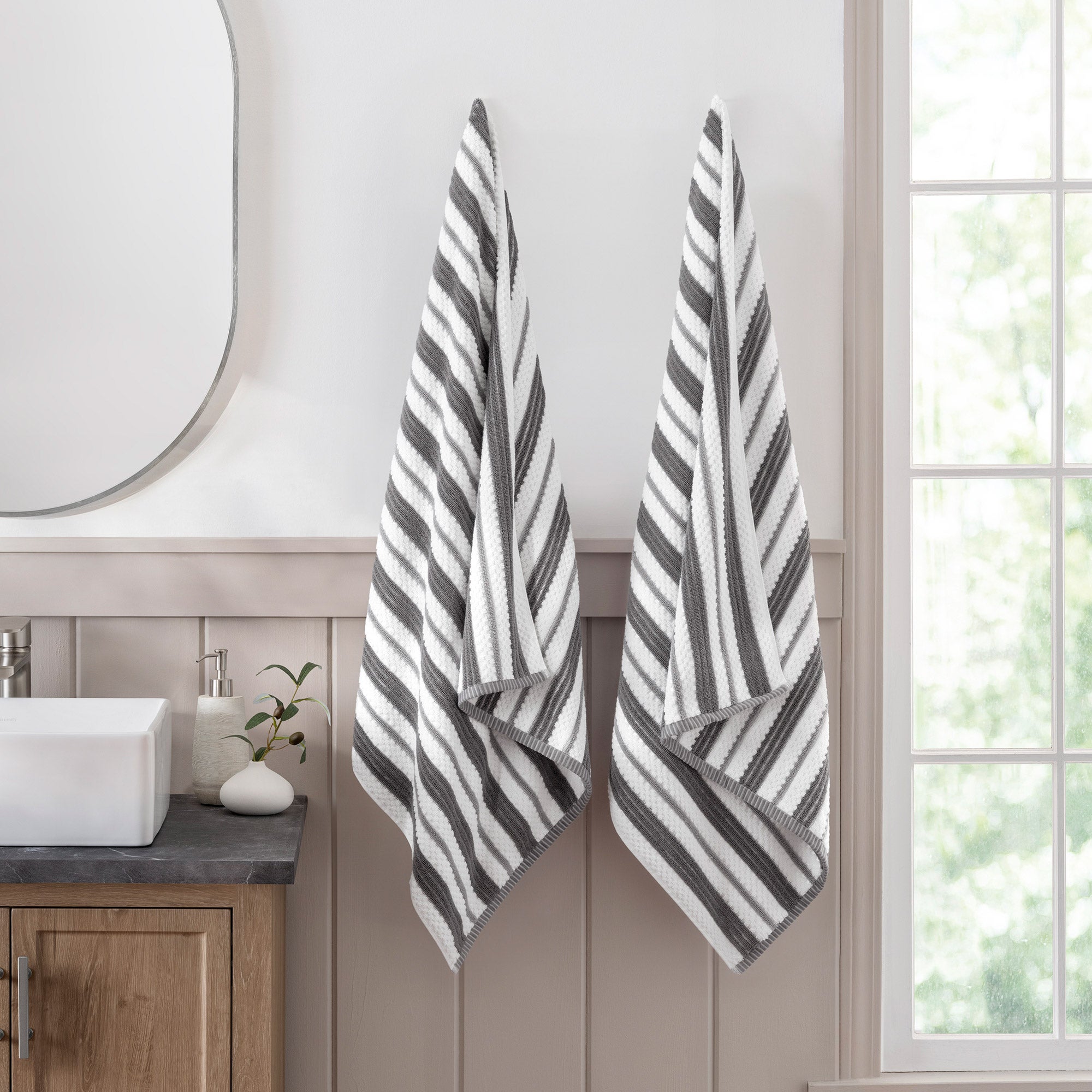 Textured Stripe Bath Towels, 2-pack