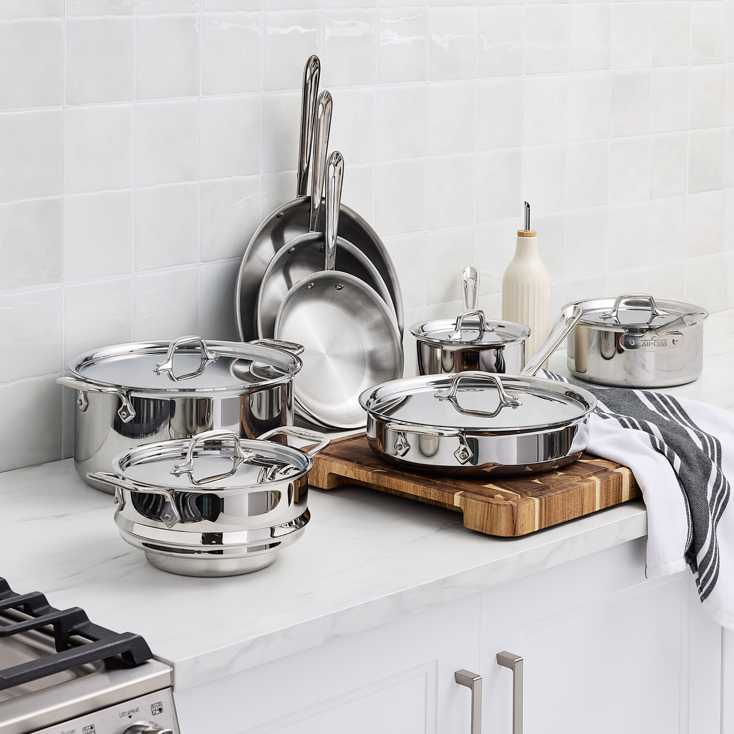 (新品未使用品) All-Cladのステンレス製ストレーナー3点セット All-Clad D3 Stainless 3-Ply Bonded Cookware, 13-pieces | Costco