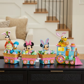 Disney Spring Train, 4-Piece Set