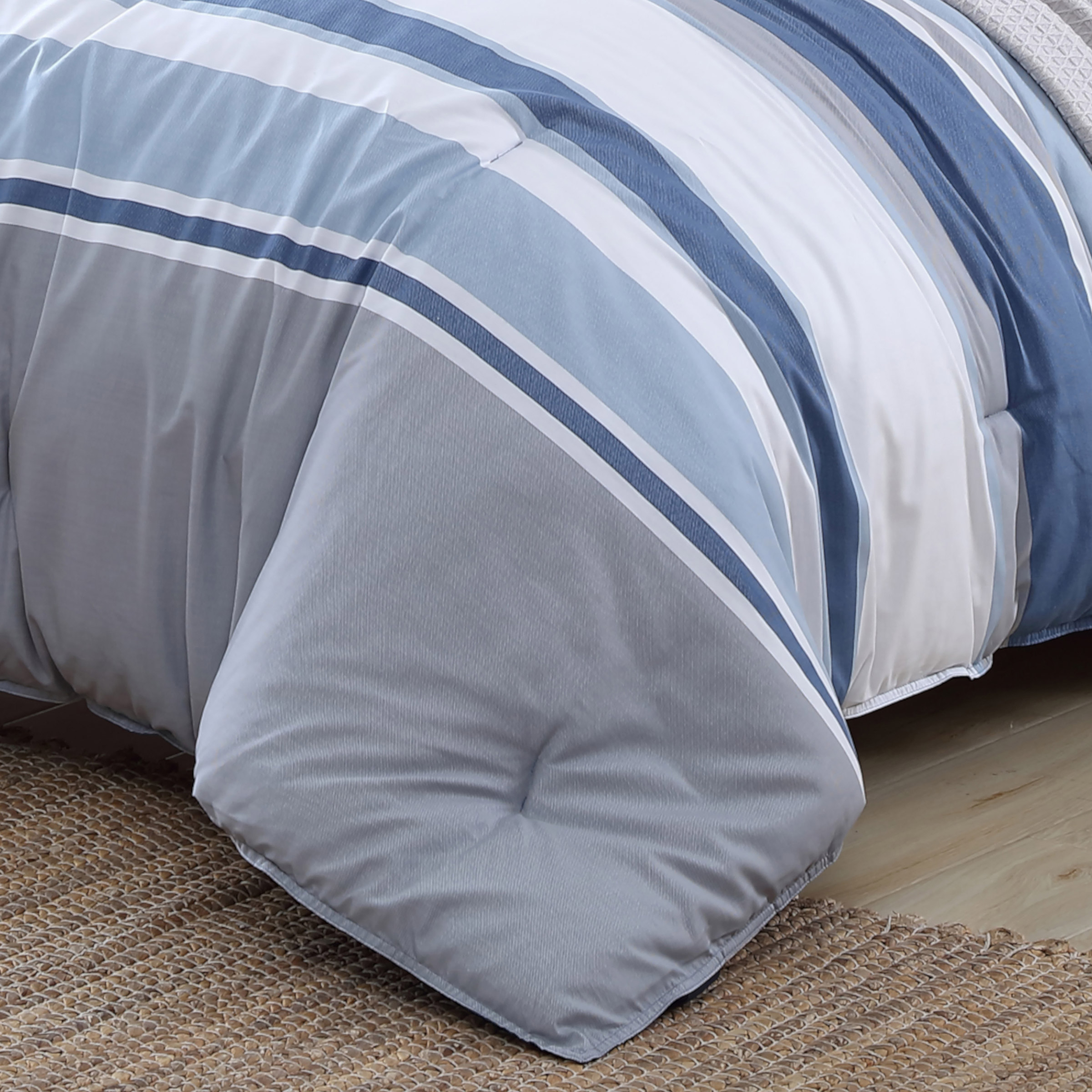 Enlarge Product Preview 4