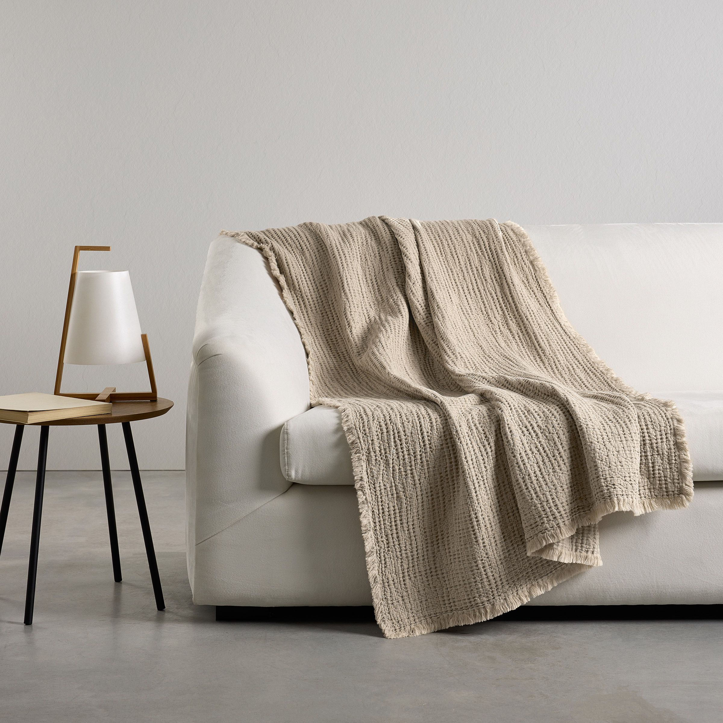 House & Home by Lynda Reeves European Collection - Cotton Waffle Throw