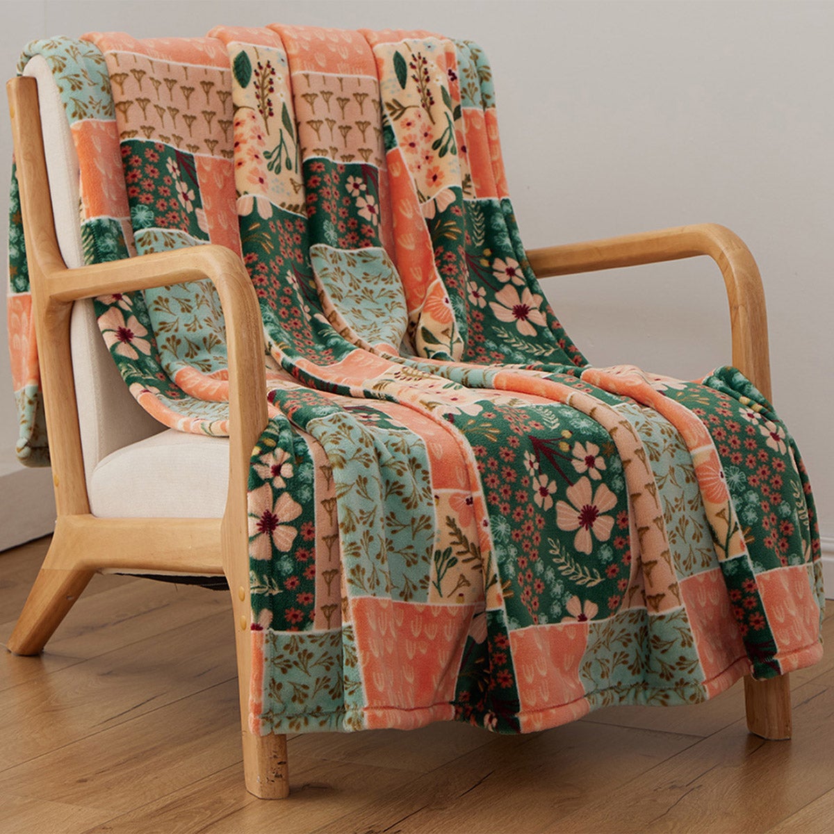 Berkshire Artist Series VelvetLoft Throw | Costco Berkshire Artist Series VelvetLoft Throw | Costco