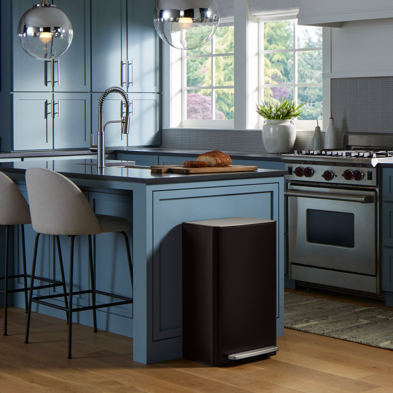 Enlarge Product Preview 2