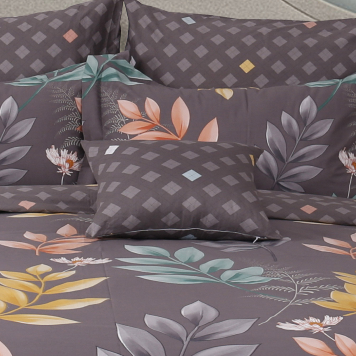 Enlarge Product Preview 4