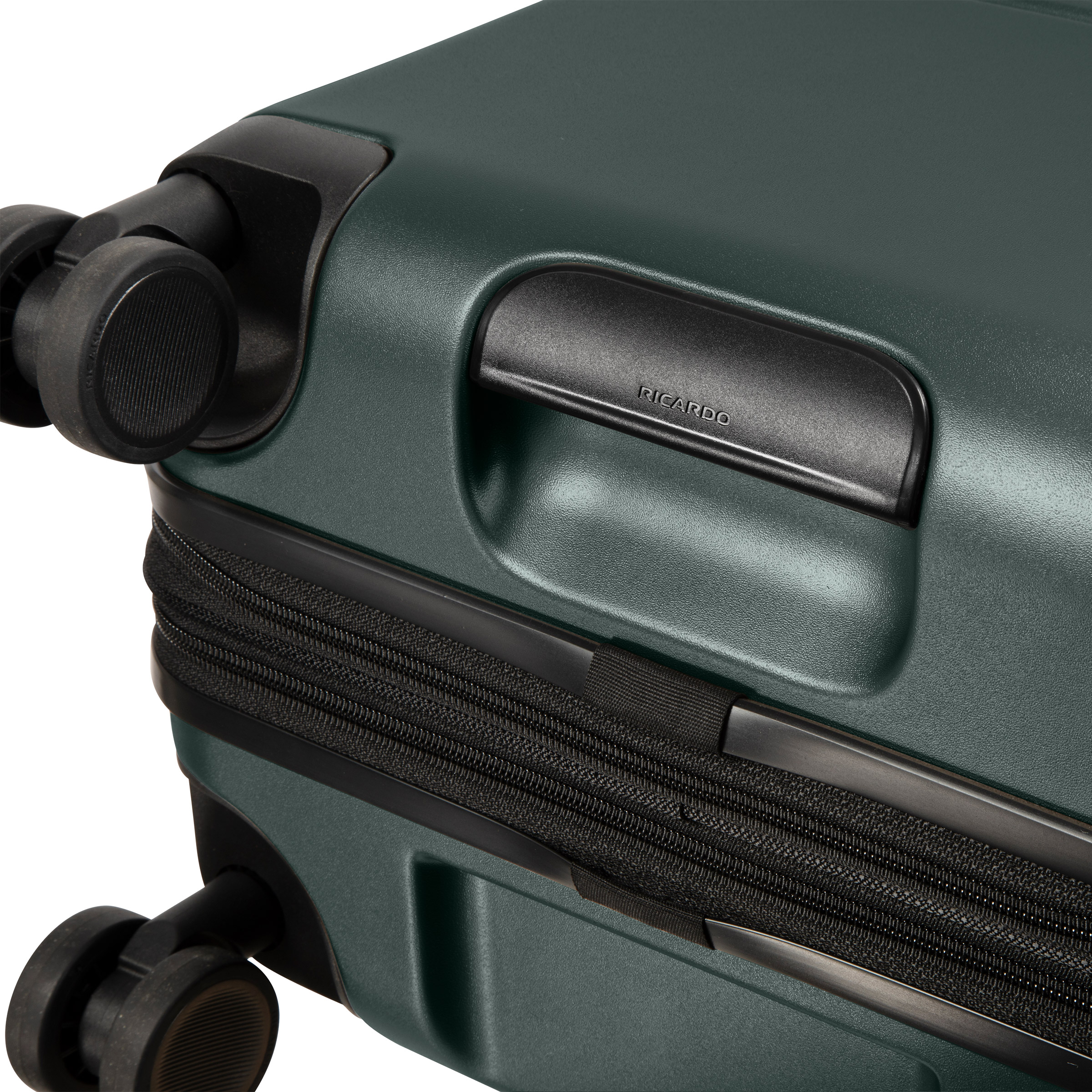 Ricardo Beverly Hills - Huntington 2-piece Hardside Luggage Set