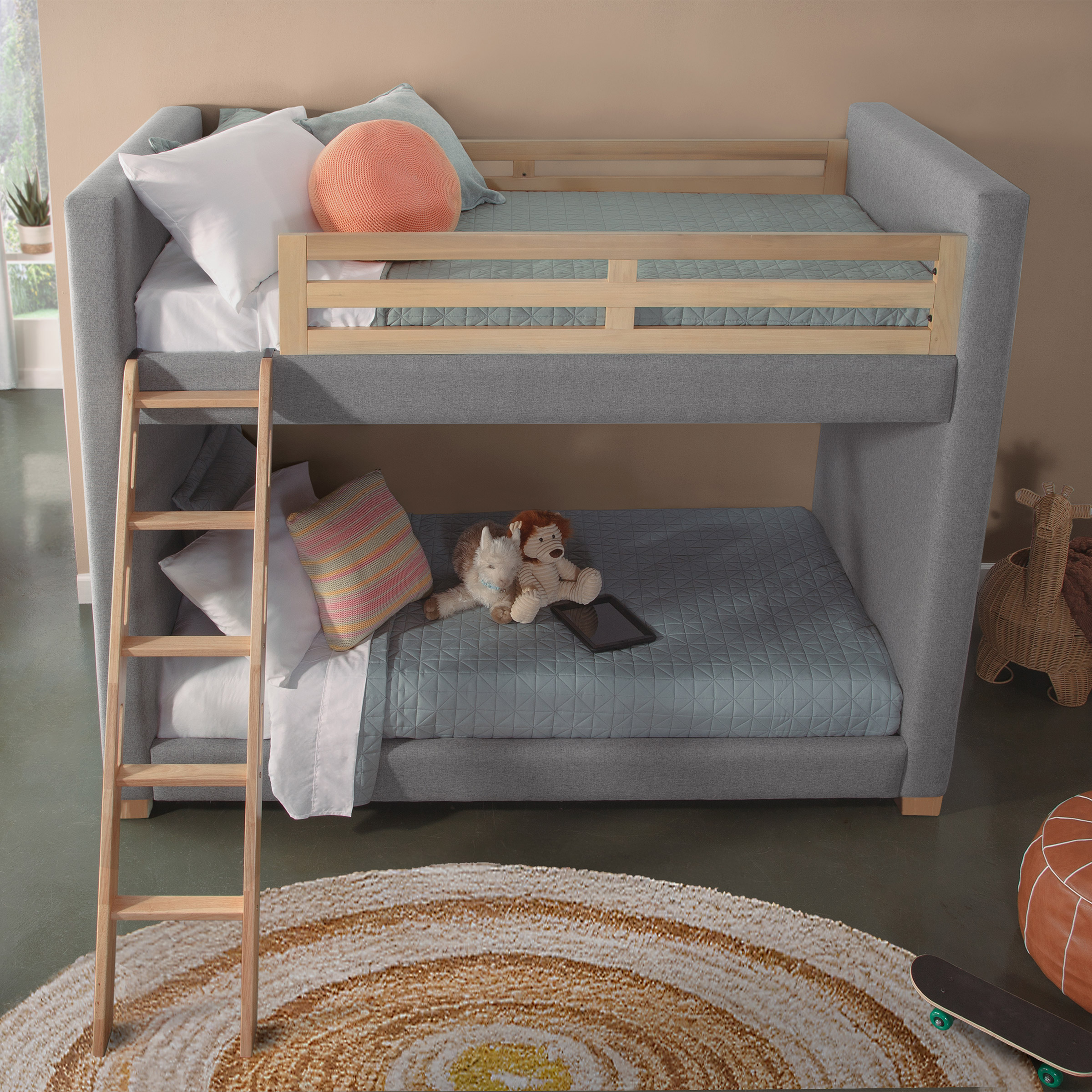 Enlarge Product Preview 3